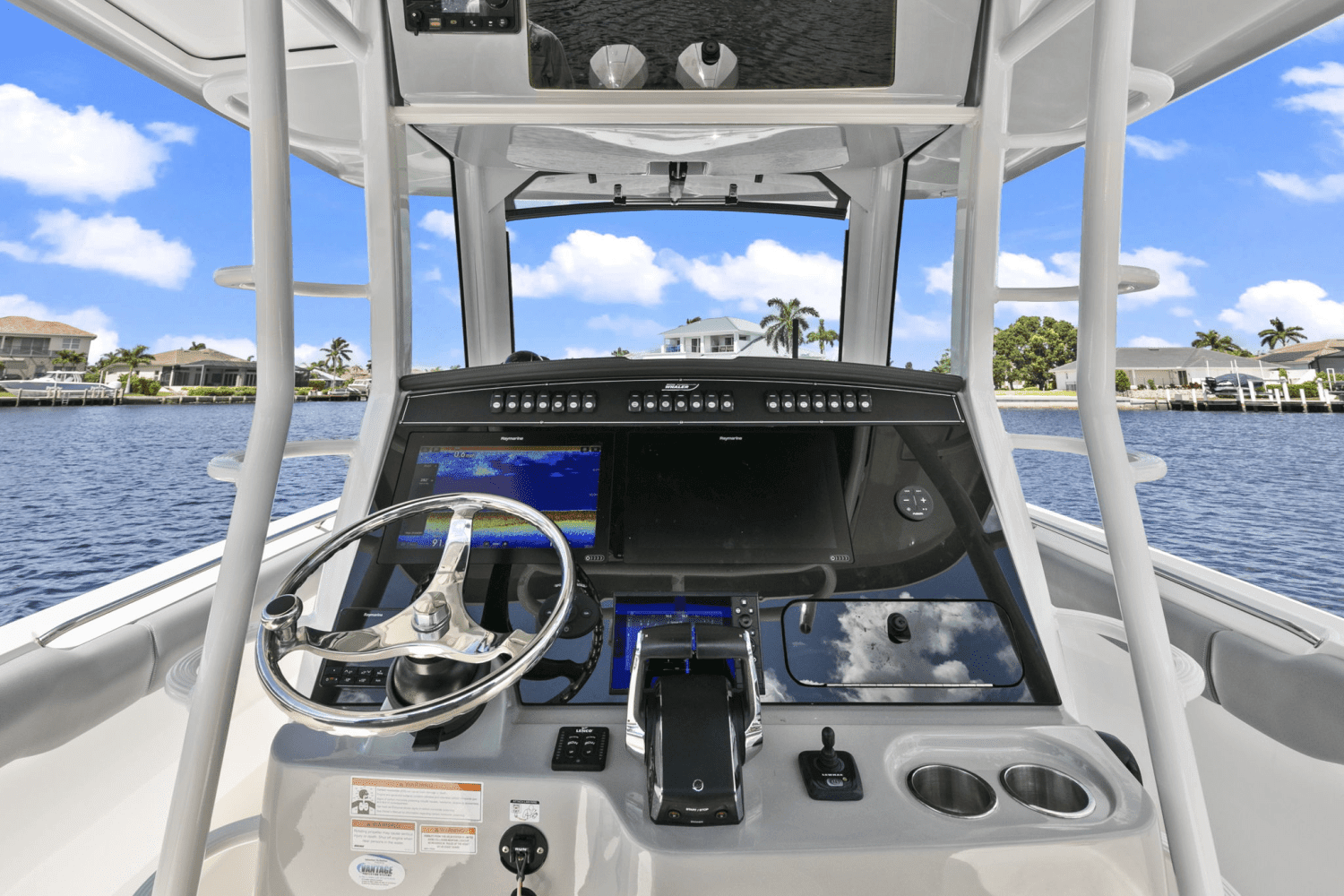 2022 Boston Whaler 330 OUTRAGE Image Thumbnail #20