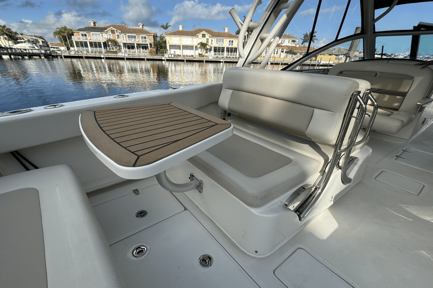 2020 Boston Whaler 320 VANTAGE Image Thumbnail #45