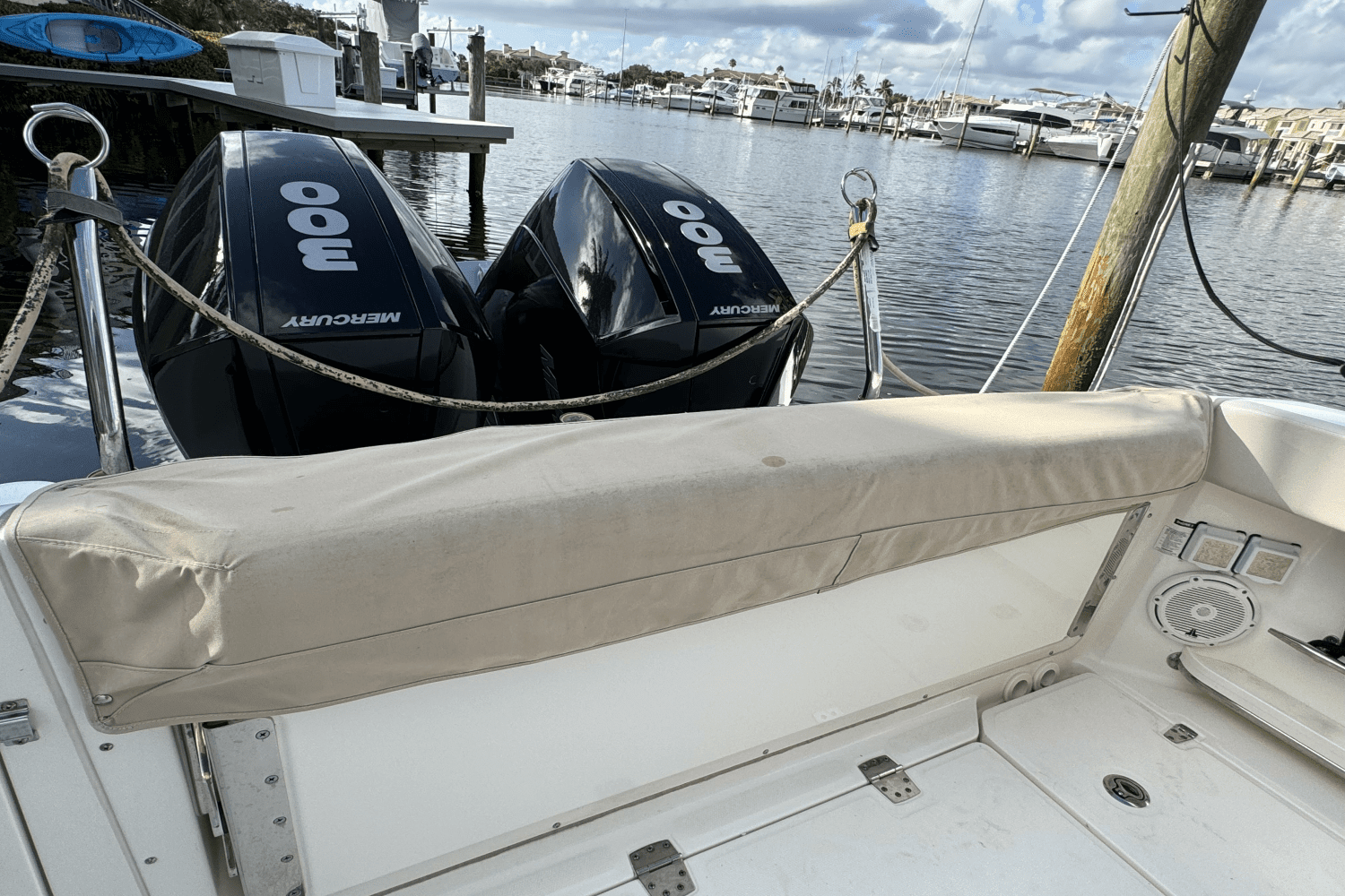 2020 Boston Whaler 320 VANTAGE Image Thumbnail #61