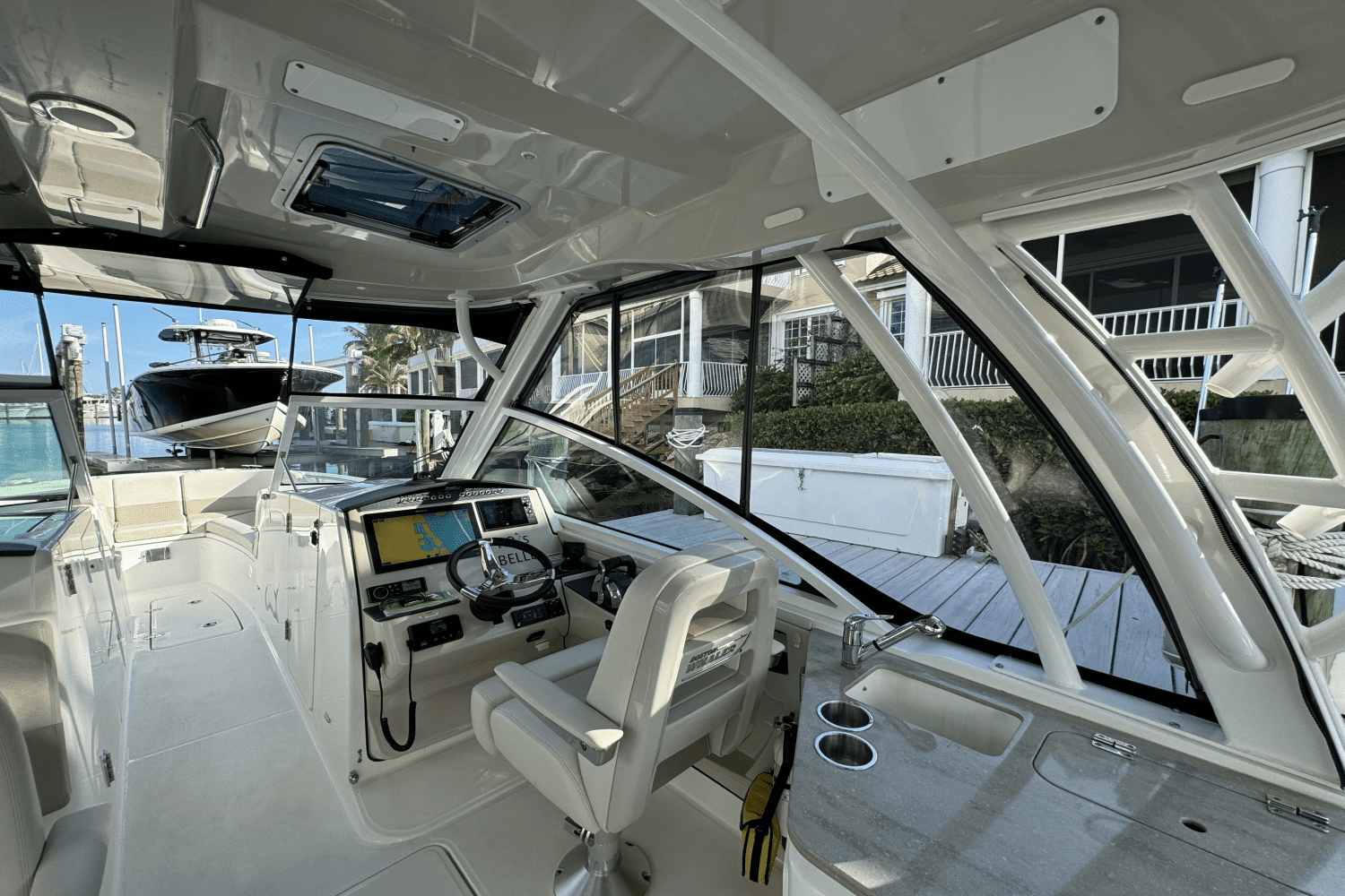 2020 Boston Whaler 320 VANTAGE Image Thumbnail #52