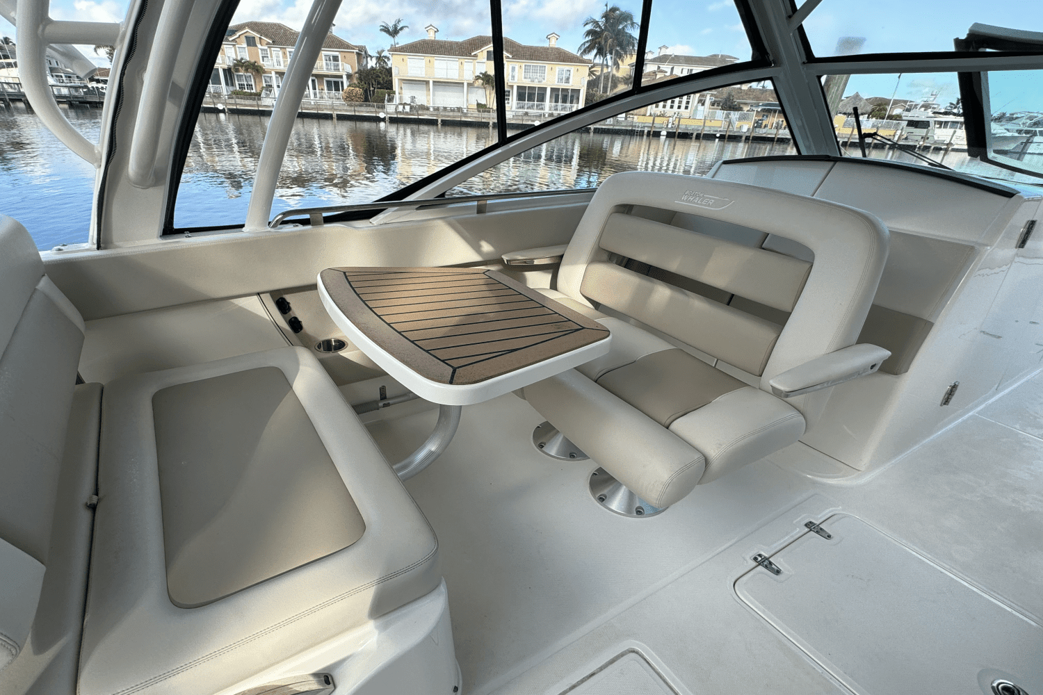 2020 Boston Whaler 320 VANTAGE Image Thumbnail #30