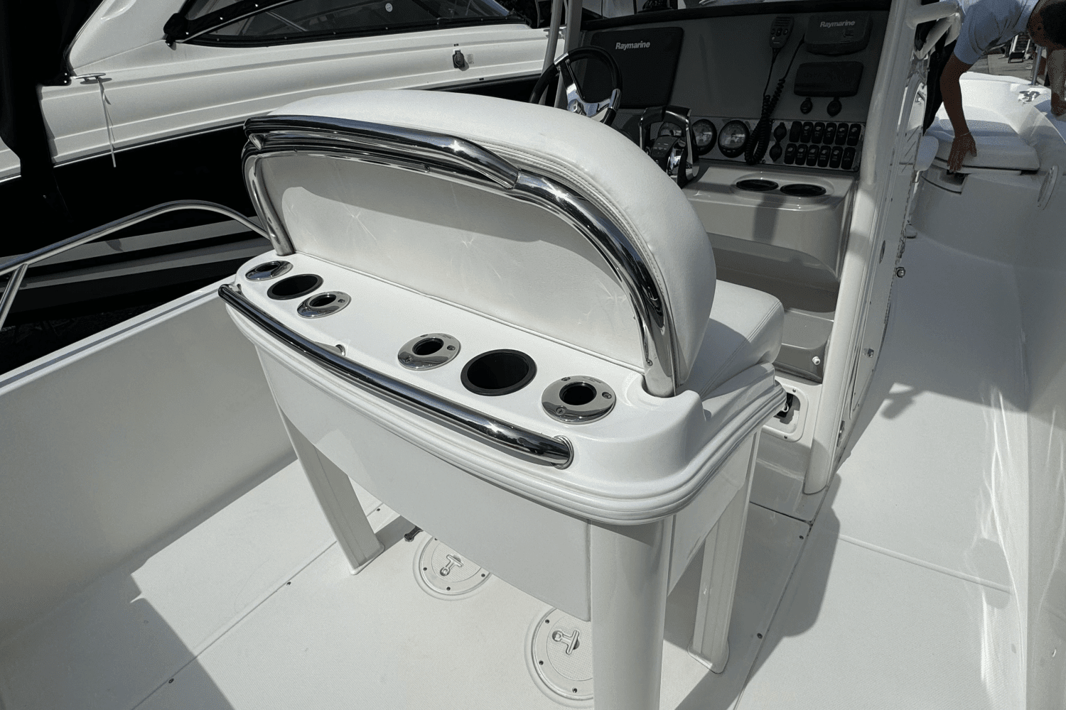 2014 Boston Whaler DAUNTLESS 270 Image Thumbnail #7