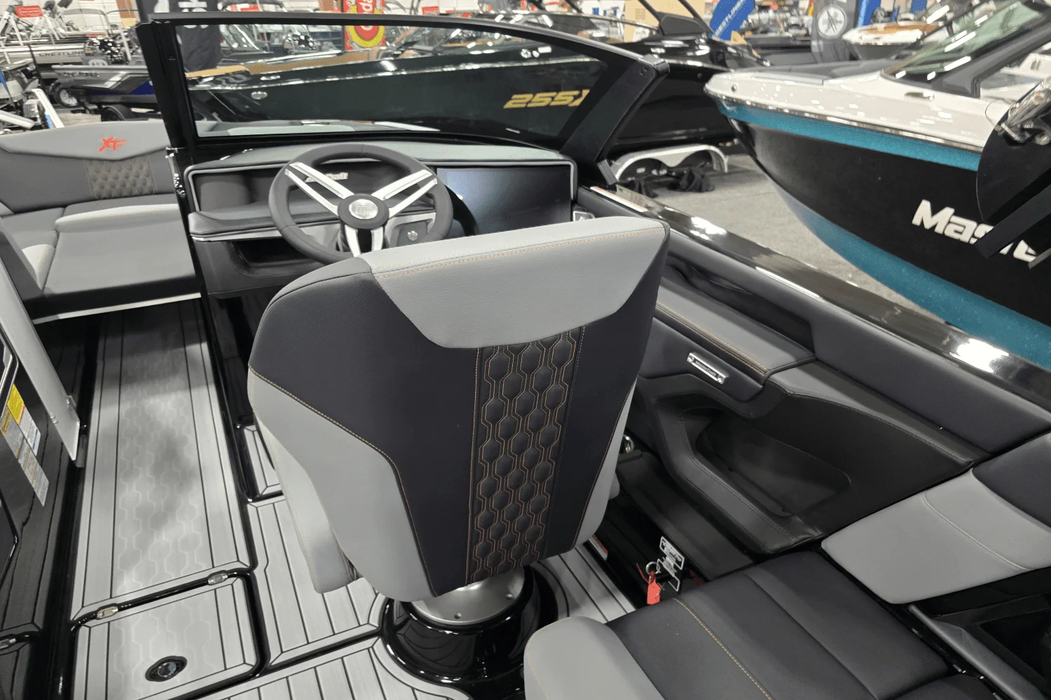 2025 Mastercraft XT22 Image Thumbnail #11