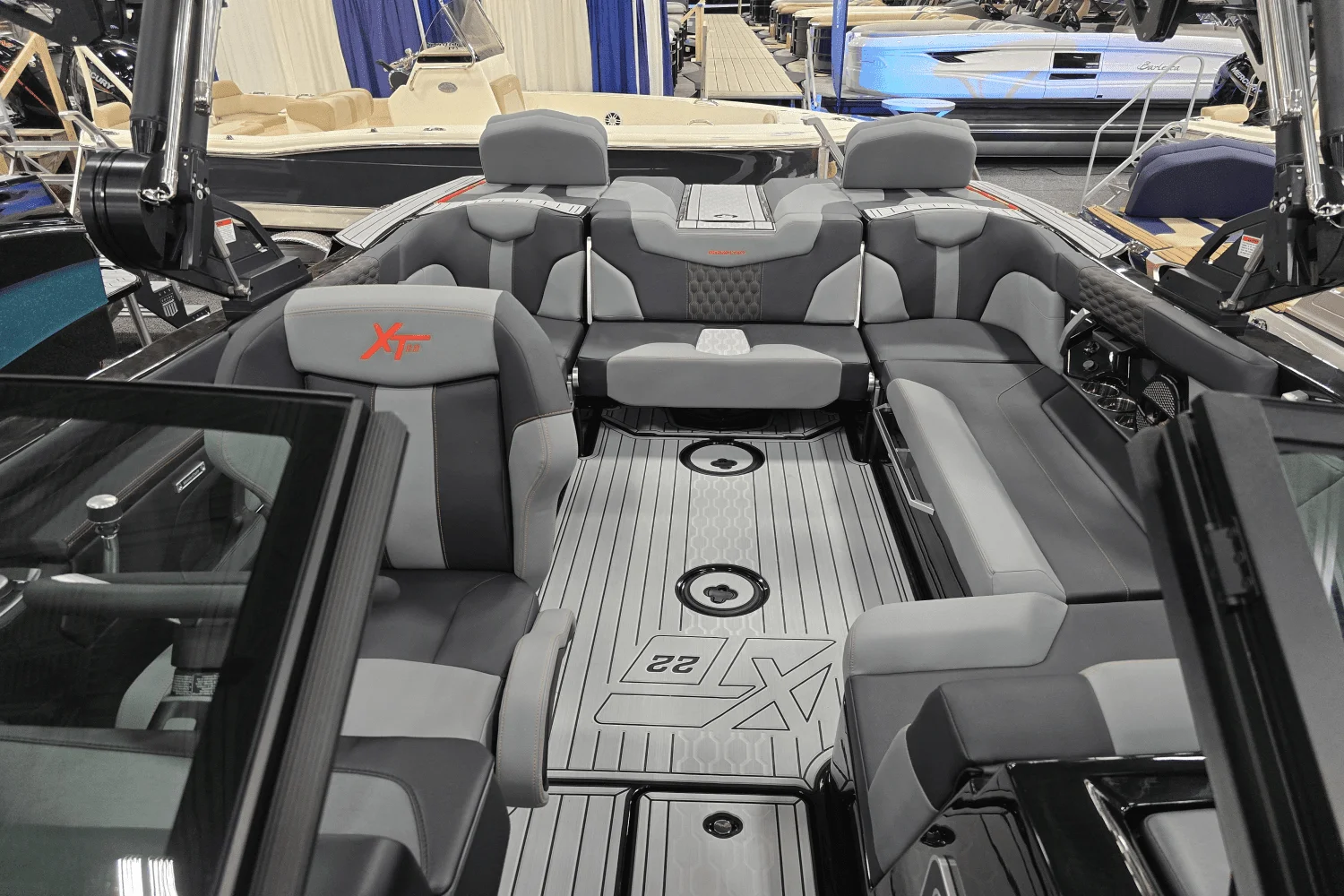 2025 Mastercraft XT22 Image Thumbnail #19