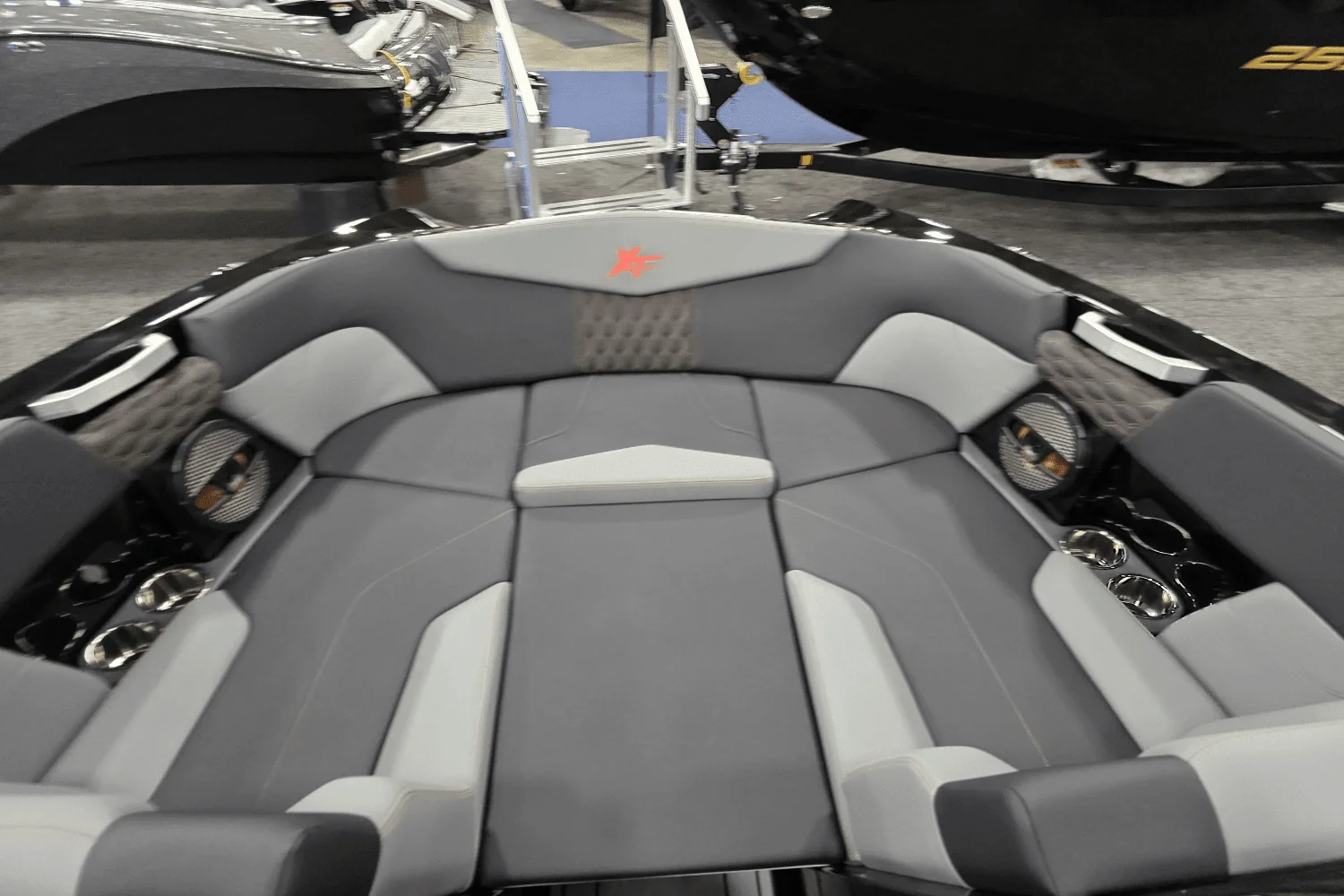 2025 Mastercraft XT22 Image Thumbnail #5