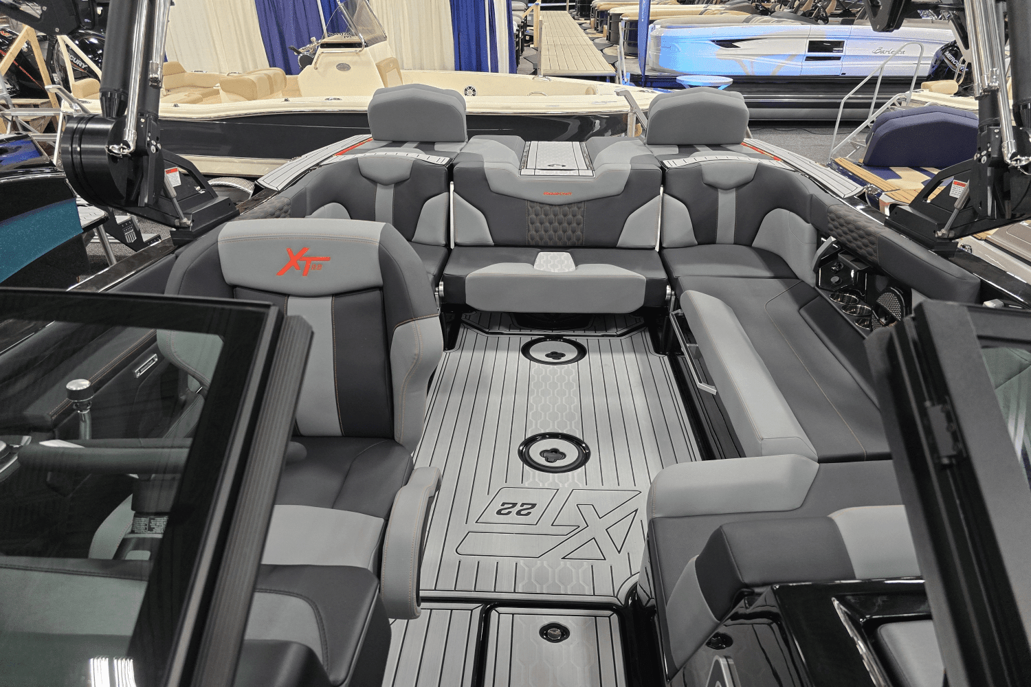 2025 Mastercraft
                                                             XT22 Image Thumbnail #19