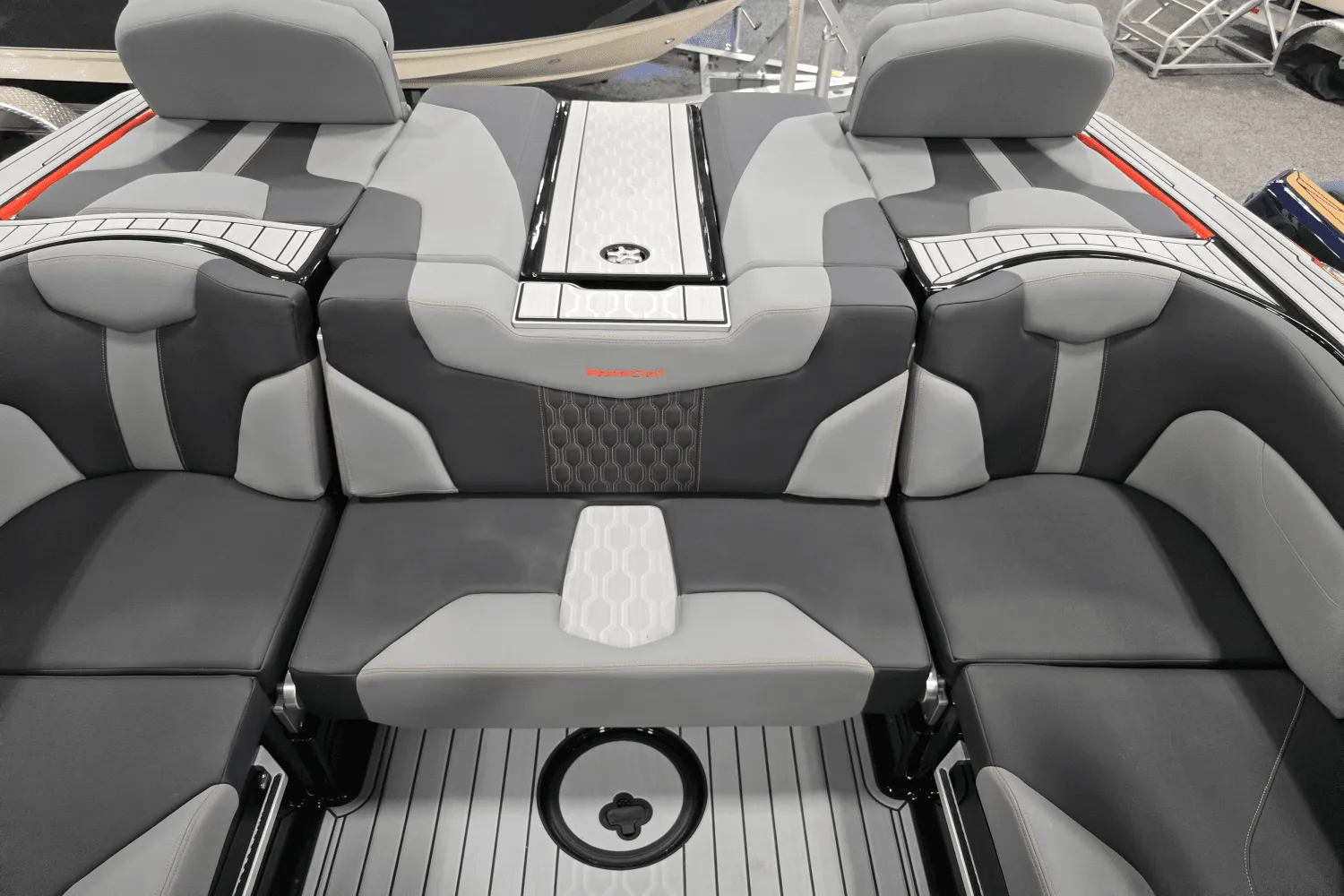 2025 Mastercraft XT22 Image Thumbnail #16