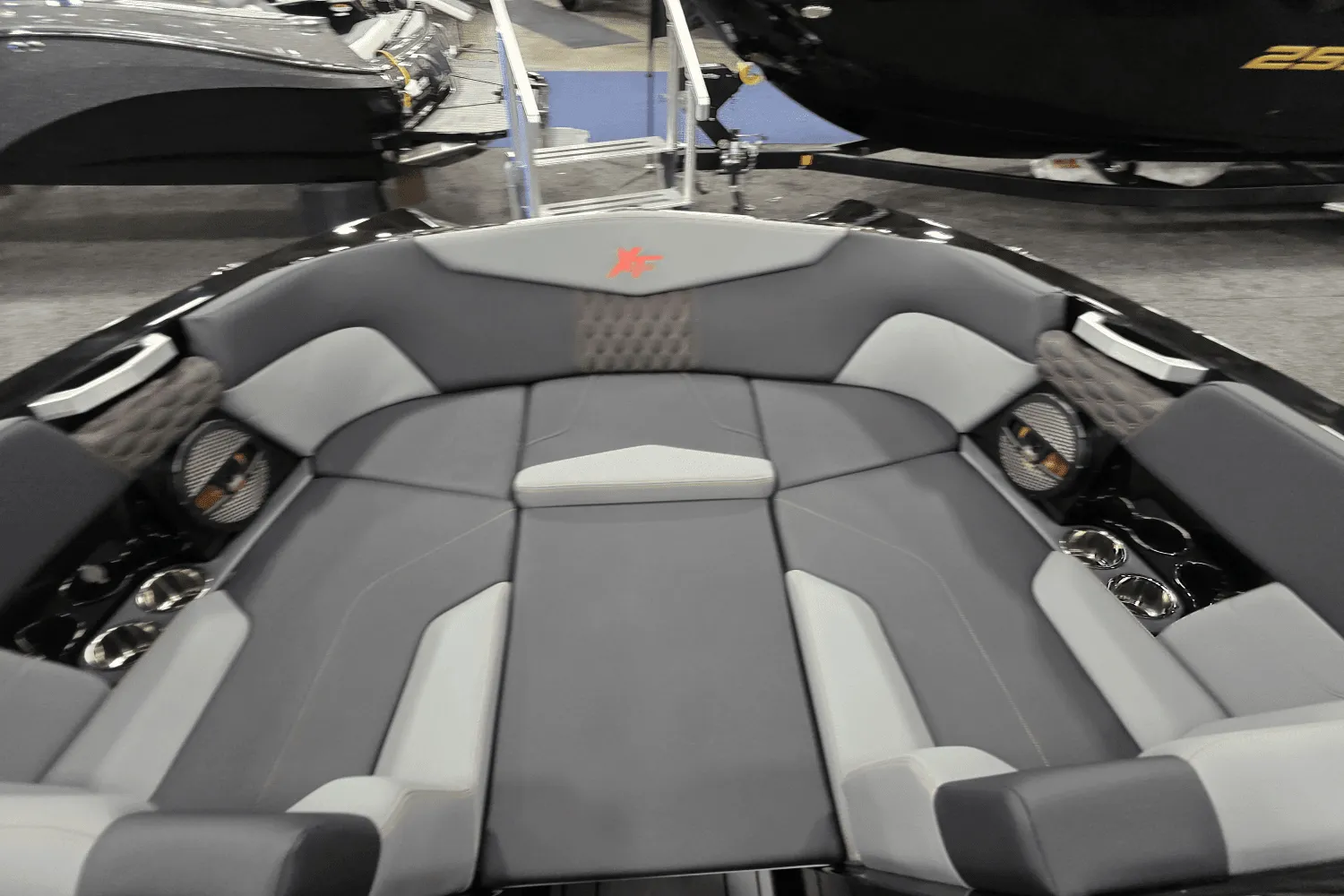 2025 Mastercraft XT22 Image Thumbnail #5