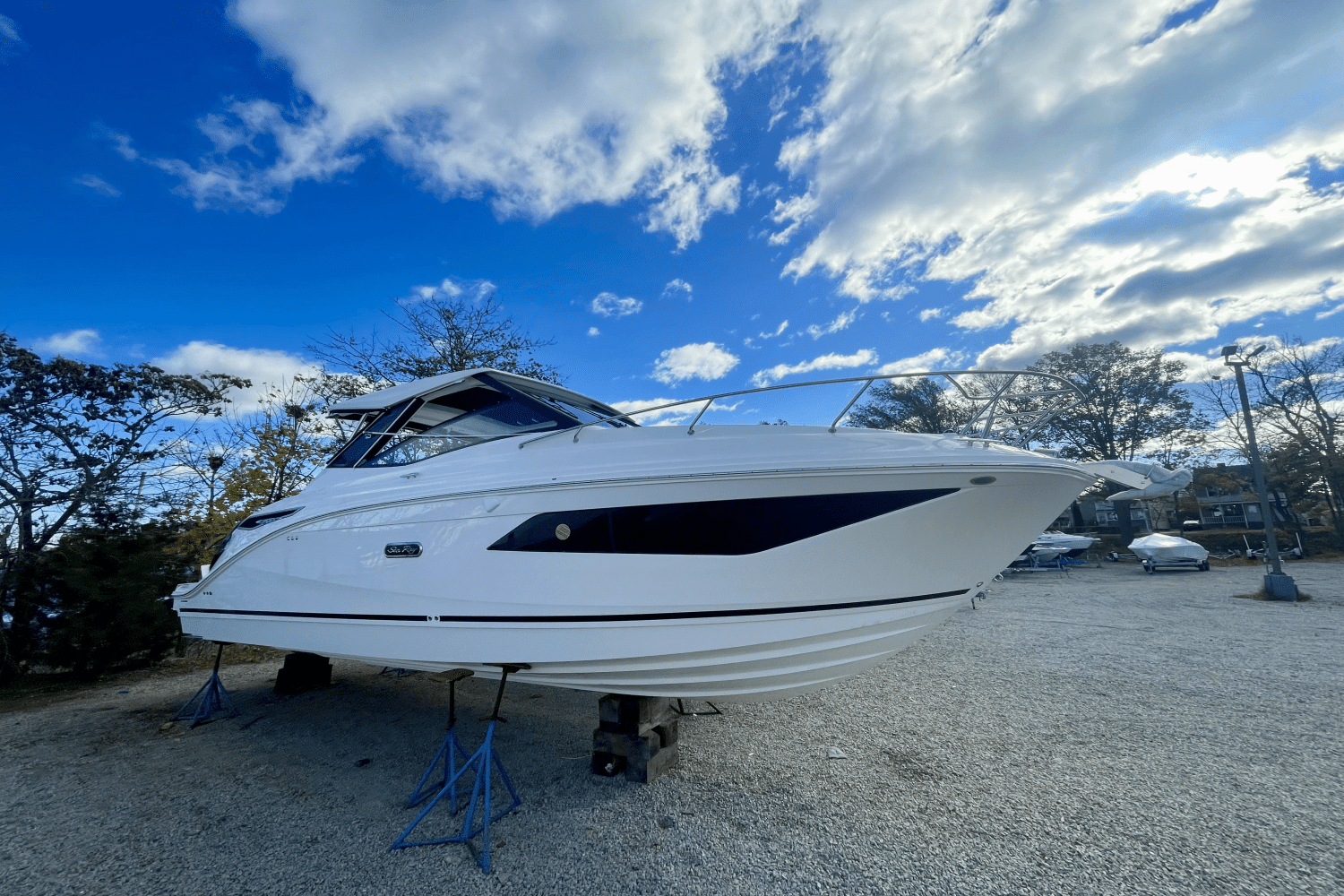 2025 Sea Ray Sundancer 320 Outboard Image Thumbnail #2