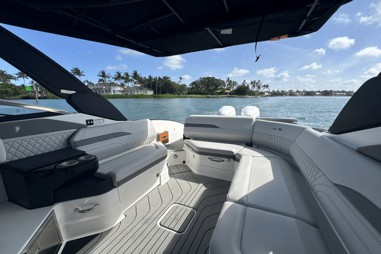 2025 Sea Ray SLX 280 Image Thumbnail #8
