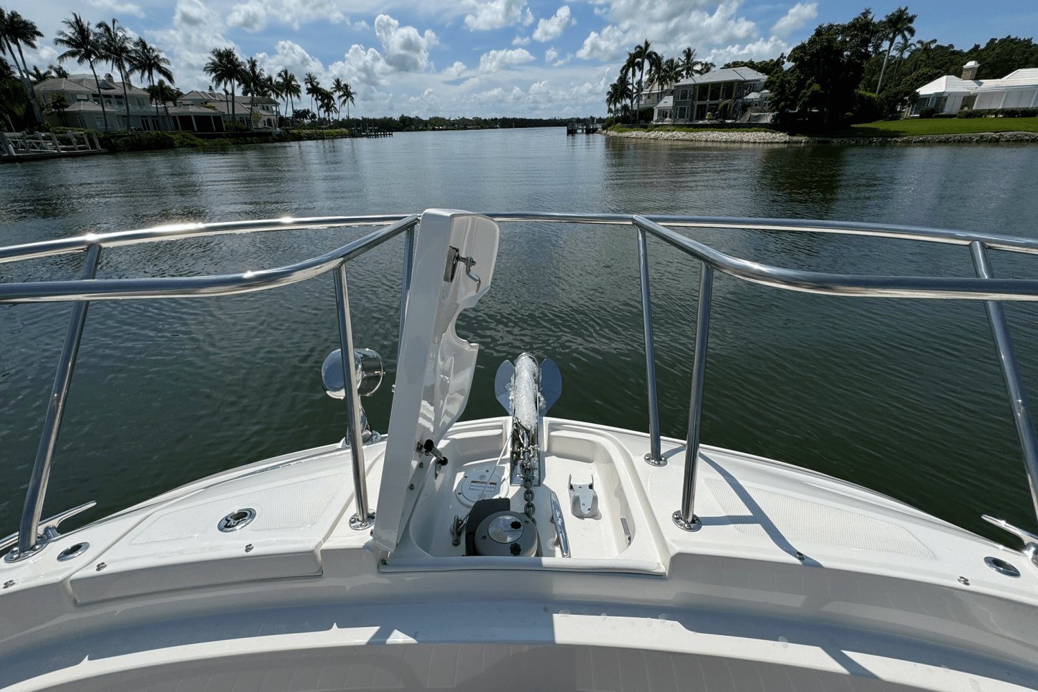 2025 Sea Ray Sundancer 320 Outboard Image Thumbnail #12