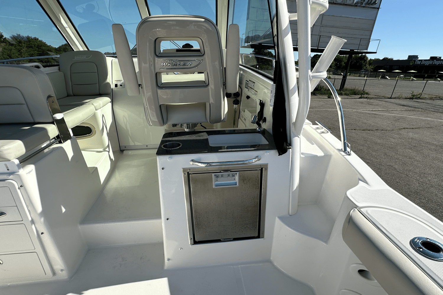 2024 Boston Whaler 285 CONQUEST Image Thumbnail #21