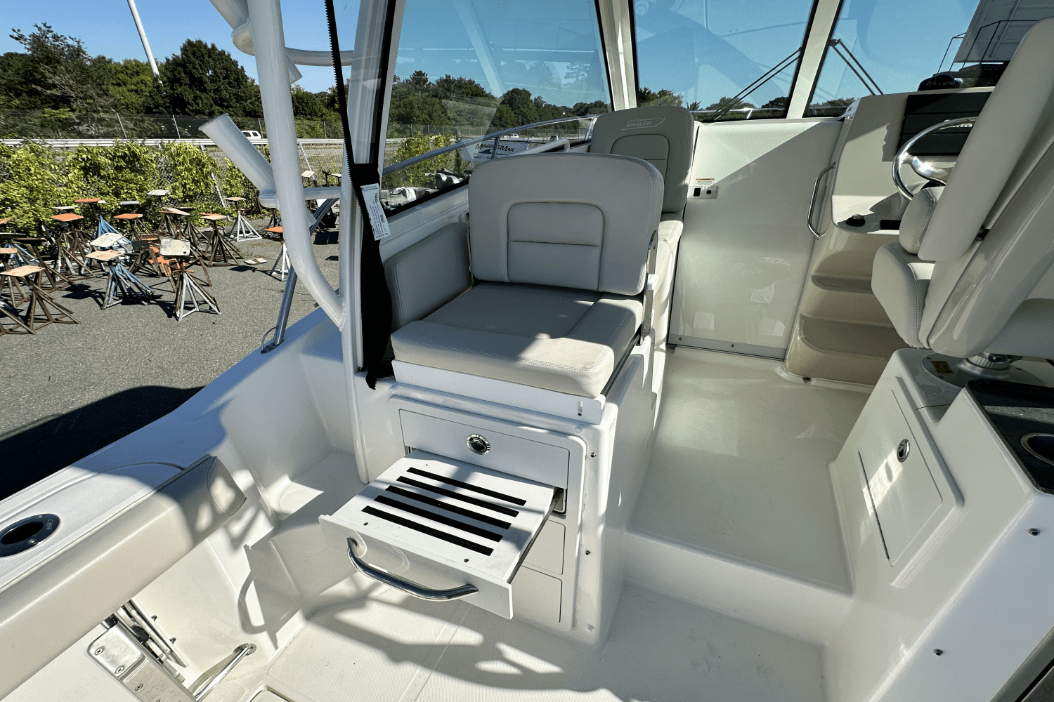 2024 Boston Whaler 285 CONQUEST Image Thumbnail #19