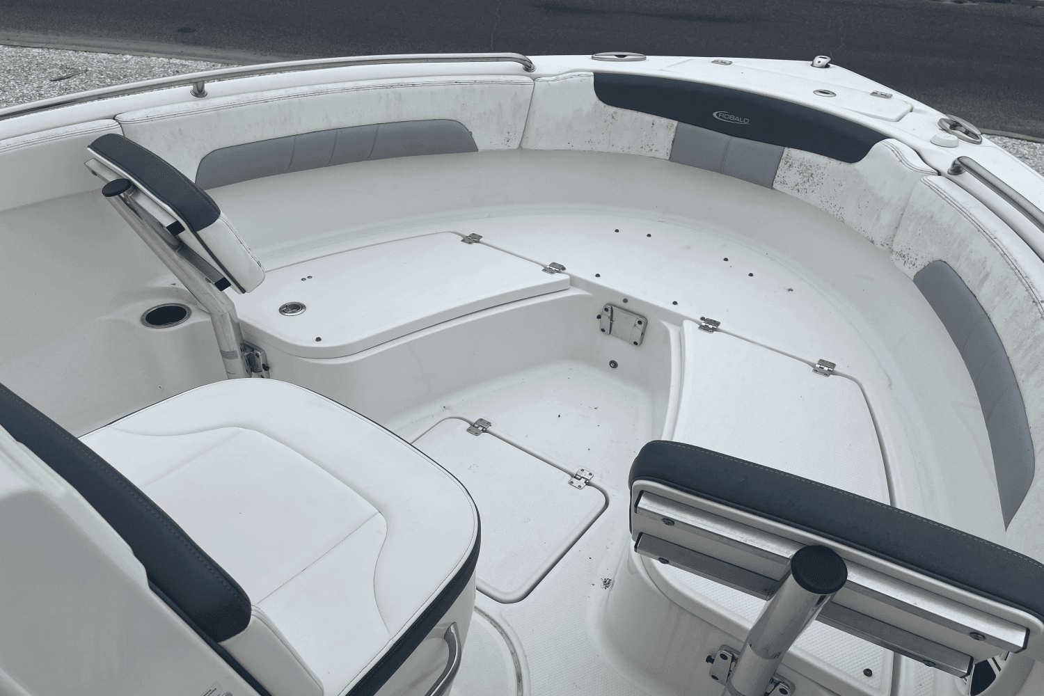 2020 Robalo R222 Image Thumbnail #6