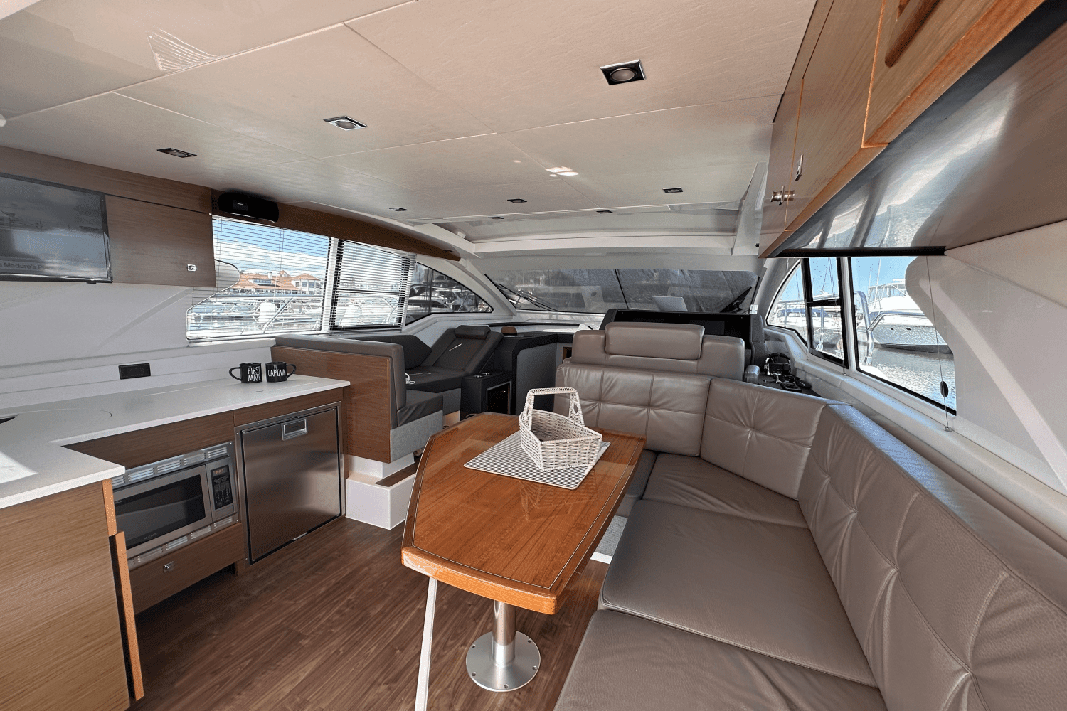 2019 Cruisers Yachts
                                                             42 CANTIUS Image Thumbnail #7