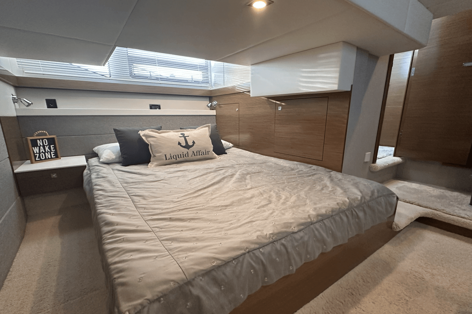 2019 Cruisers Yachts
                                                             42 CANTIUS Image Thumbnail #11