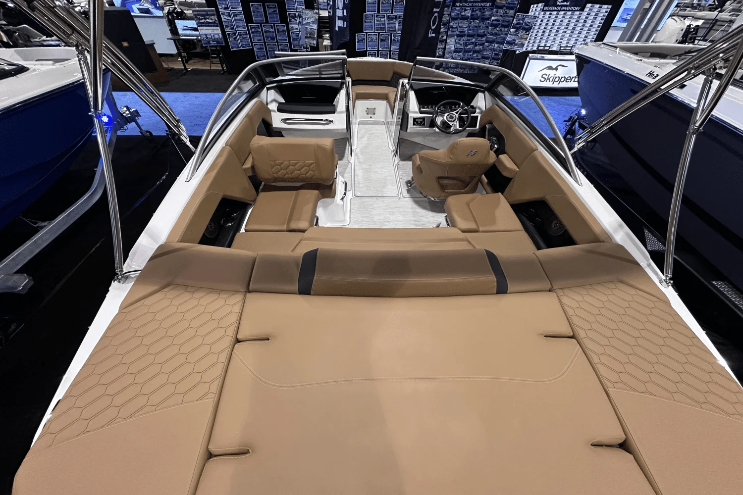 2025 Four Winns H2 Image Thumbnail #12