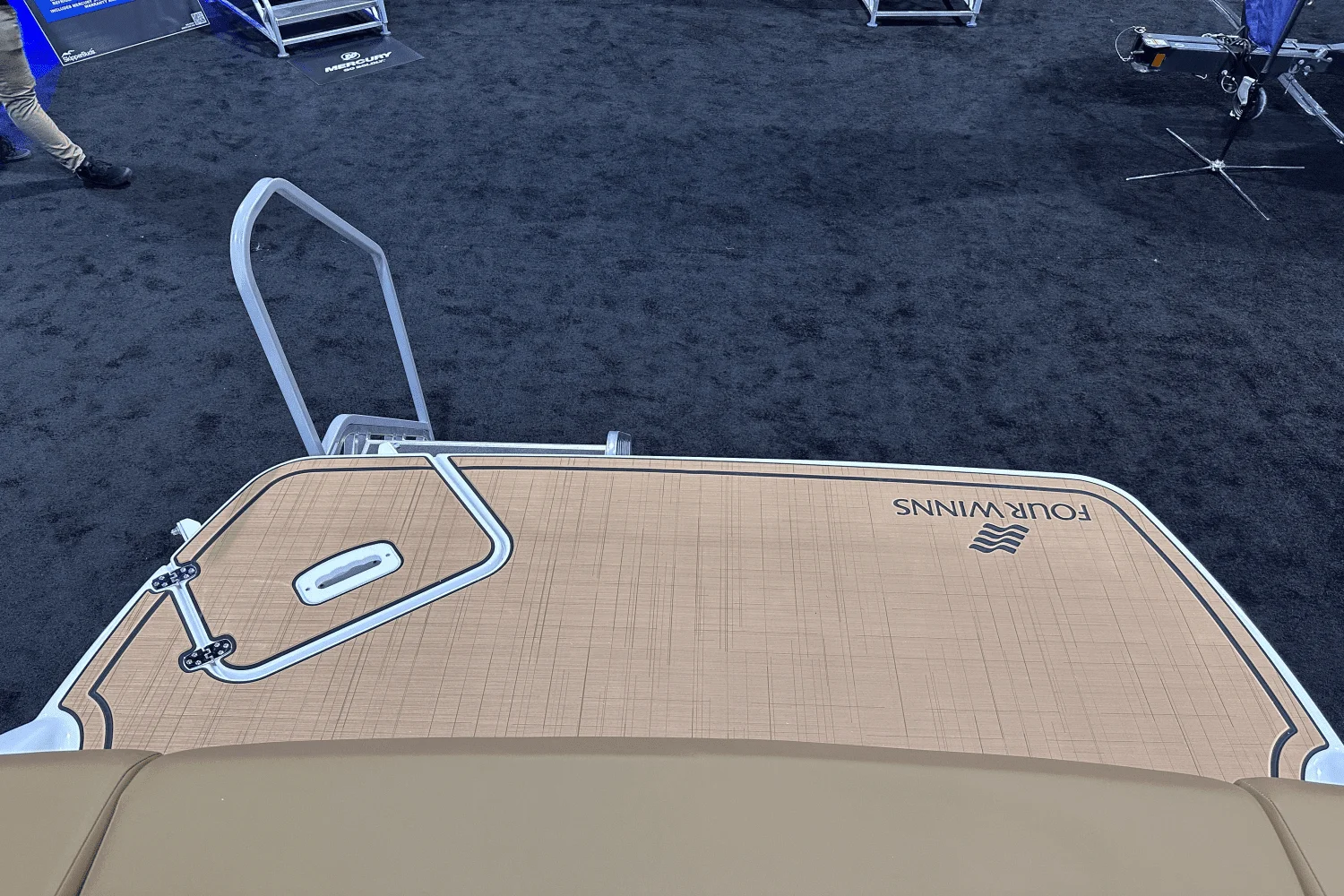 2025 Four Winns H2 Image Thumbnail #16