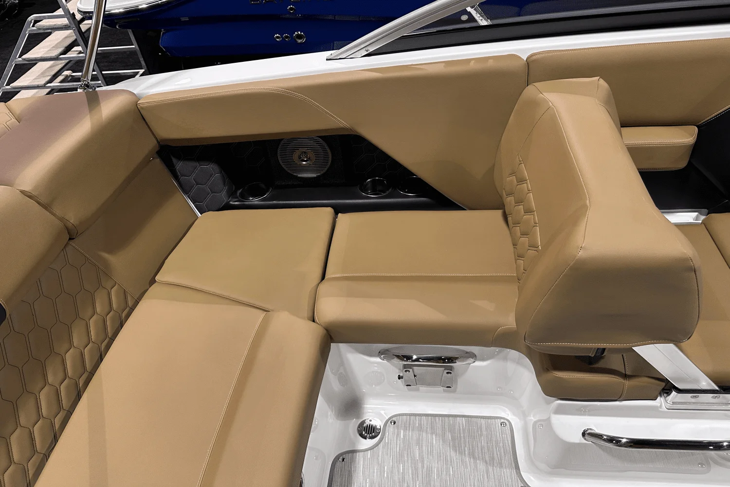 2025 Four Winns H2 Image Thumbnail #4