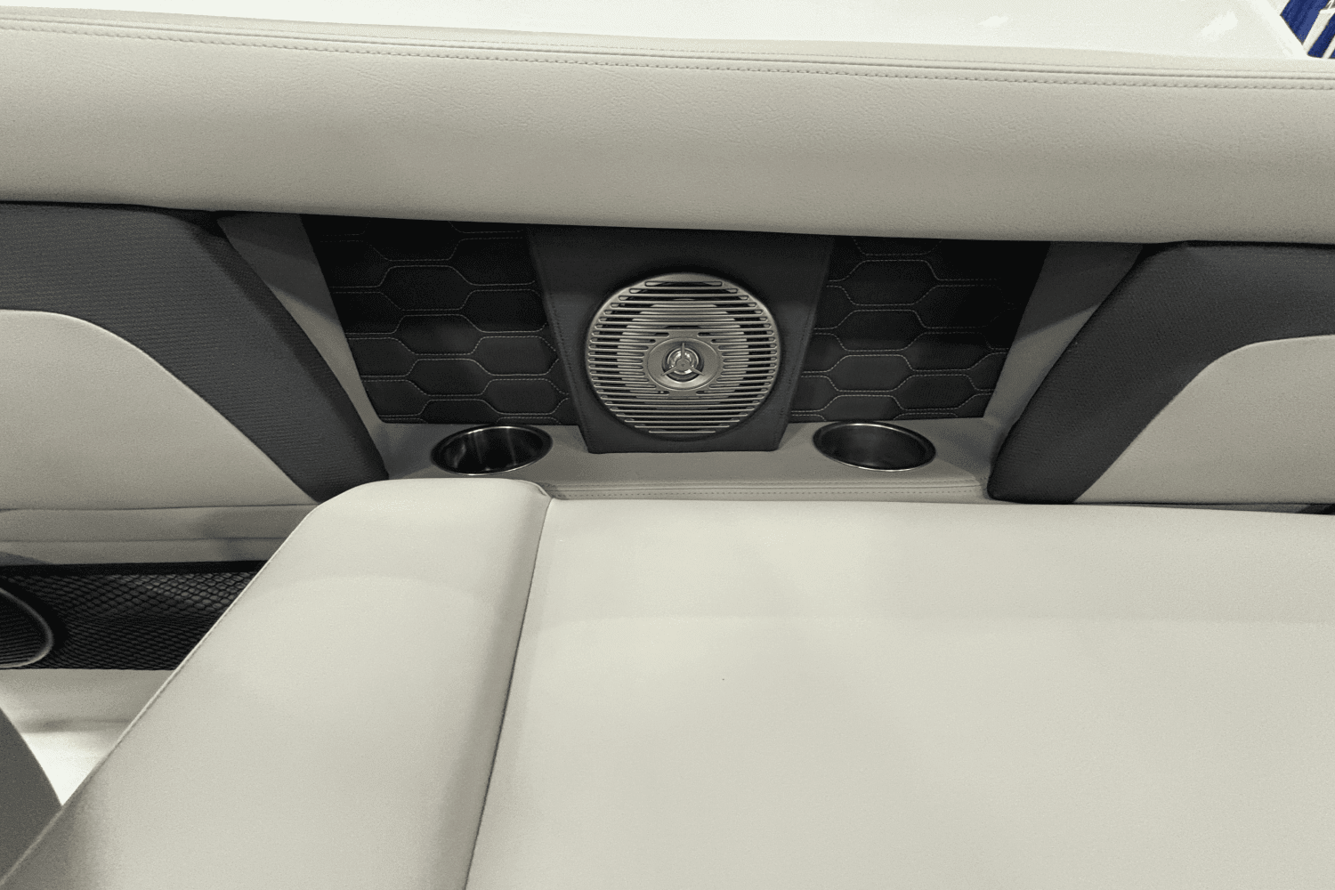 2025 Four Winns
                                                             HD3 Image Thumbnail #9
