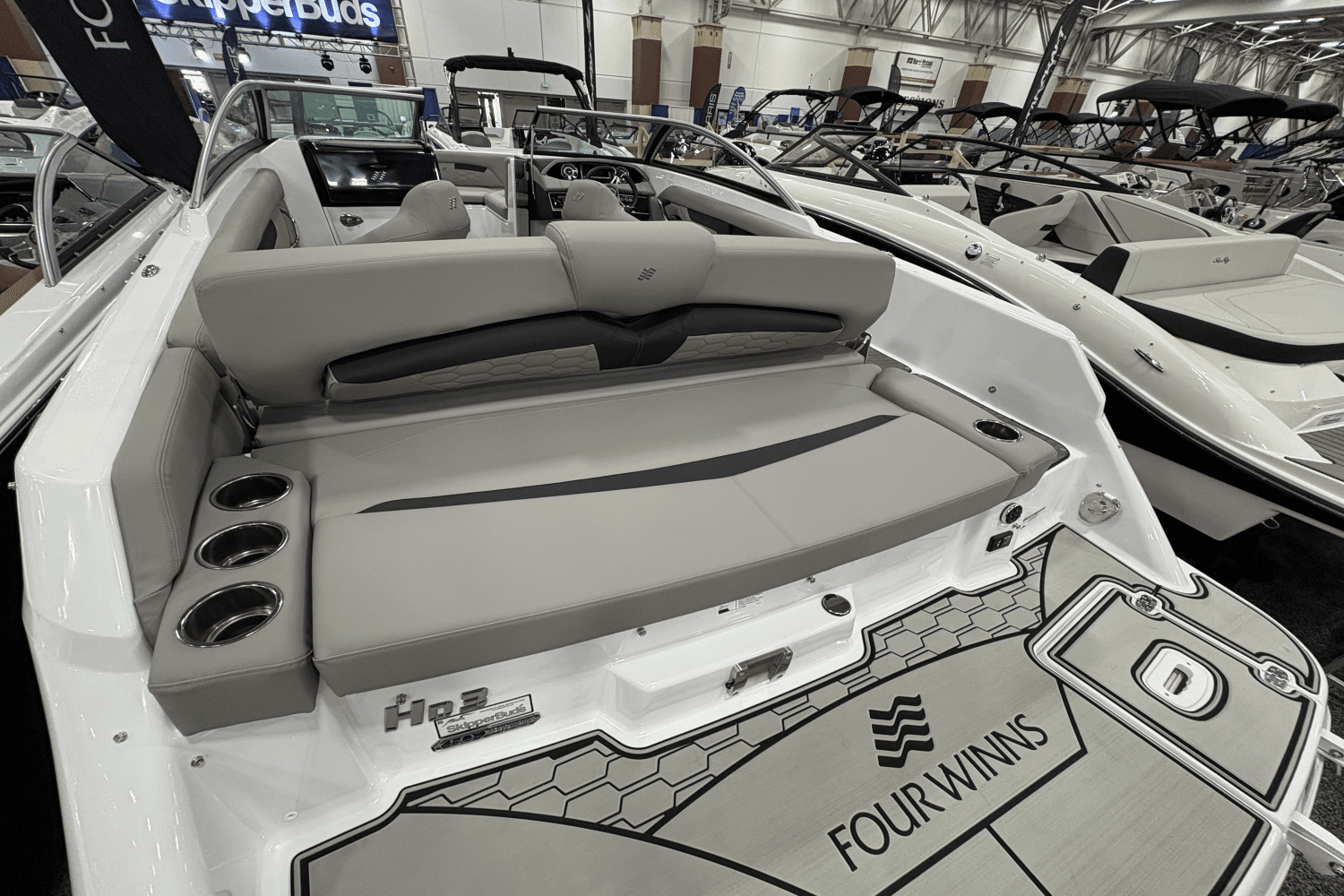 2025 Four Winns
                                                             HD3 Image Thumbnail #22