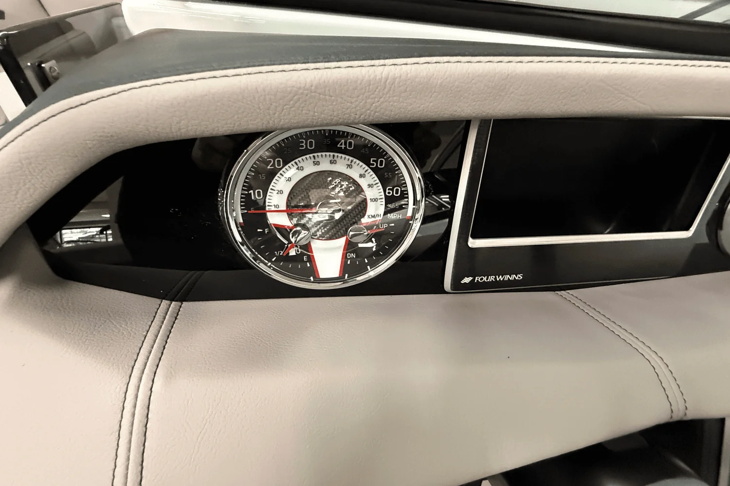 2025 Four Winns HD3 Image Thumbnail #9