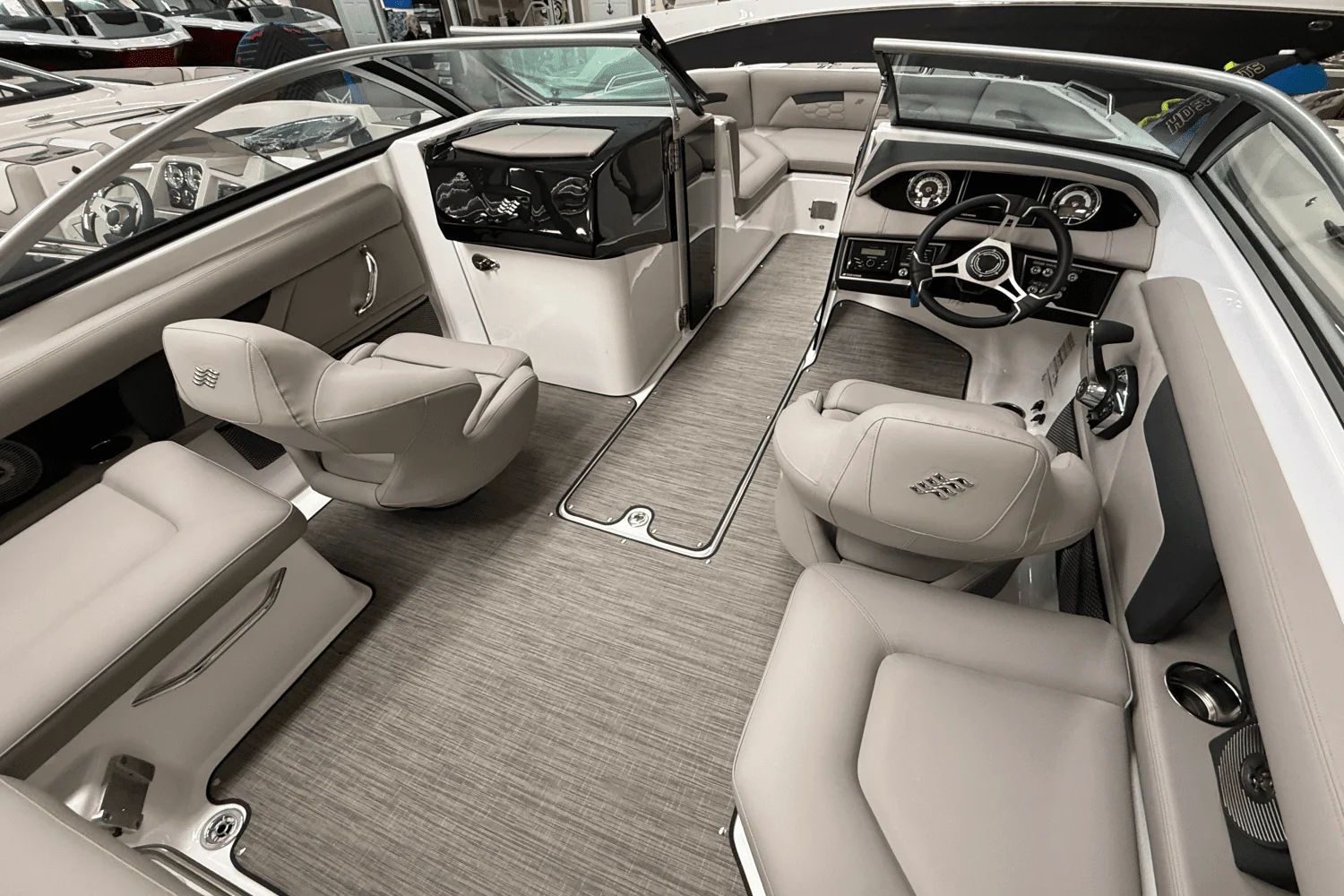 2025 Four Winns HD3 Image Thumbnail #17