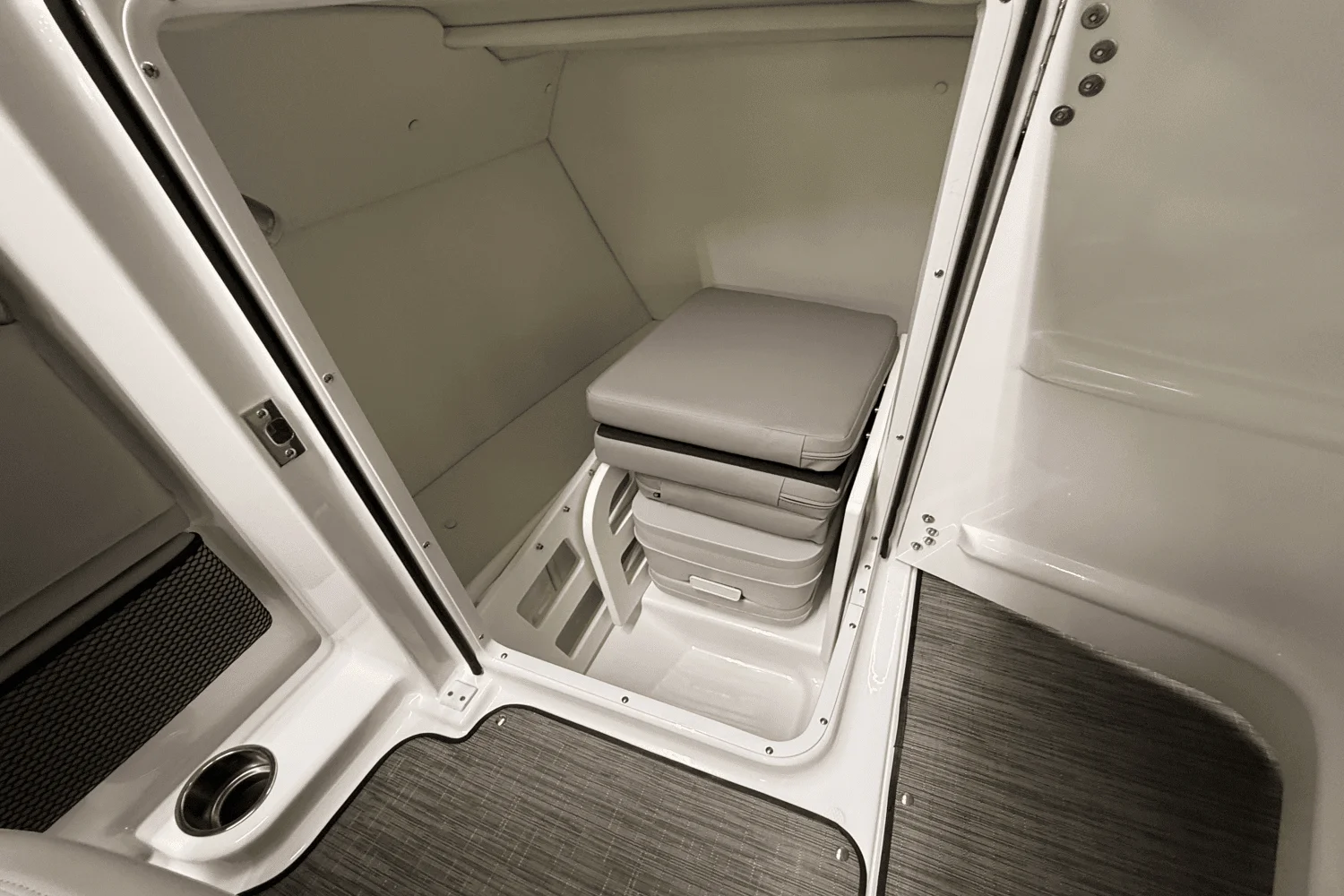 2025 Four Winns HD3 Image Thumbnail #26