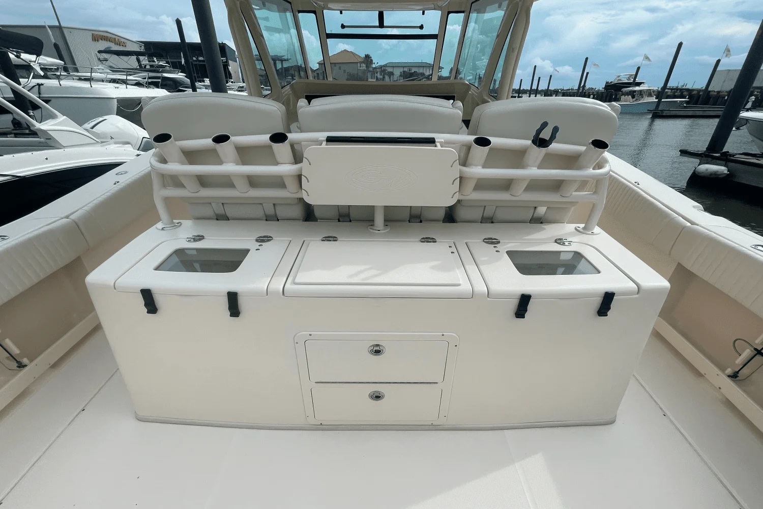 2010 Grady-White Canyon 366 Image Thumbnail #37