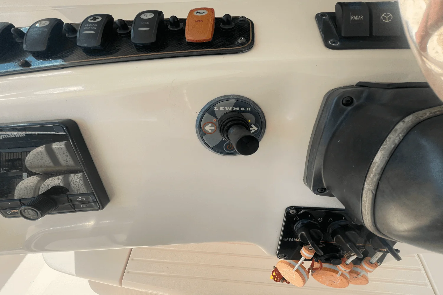 2010 Grady-White Canyon 366 Image Thumbnail #21