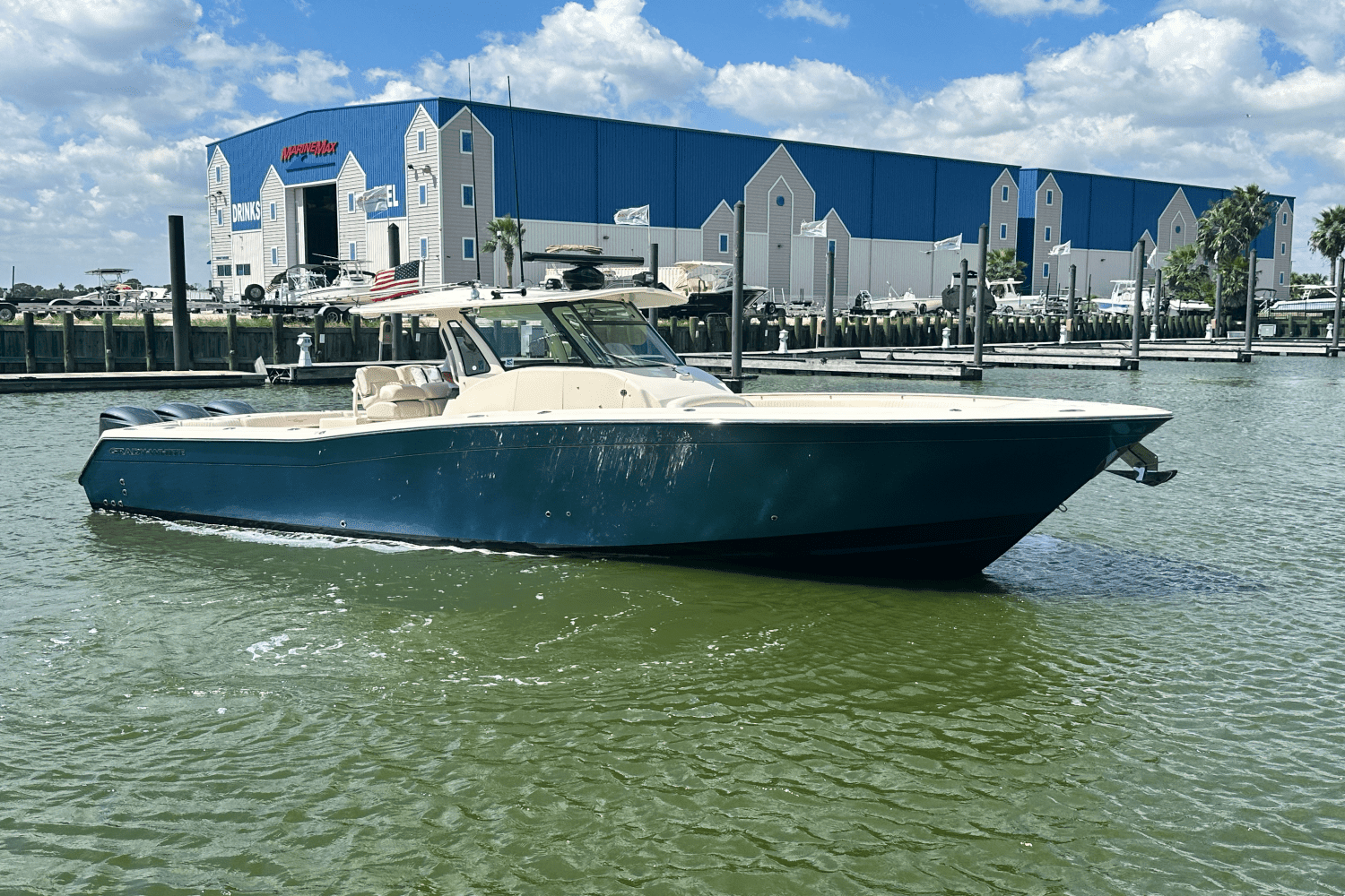 2010 Grady-White Canyon 366 Image Thumbnail #3