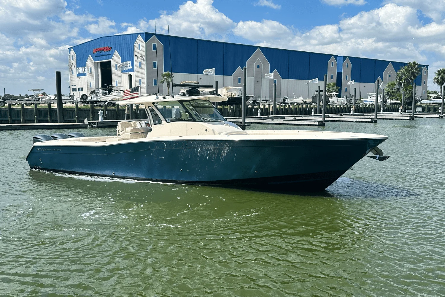 2010 Grady-White Canyon 366 Image Thumbnail #3