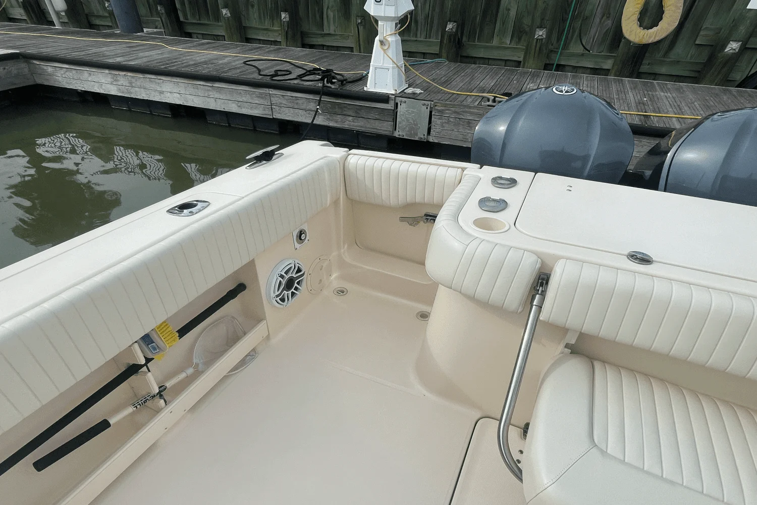 2010 Grady-White Canyon 366 Image Thumbnail #35