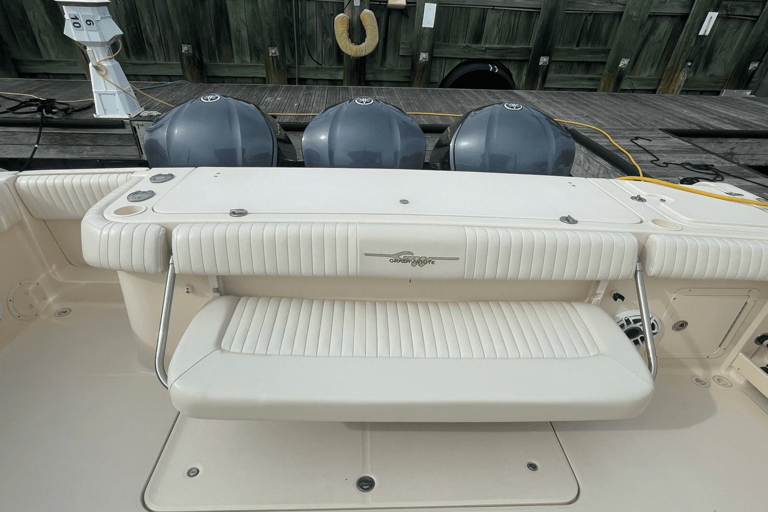 2010 Grady-White Canyon 366 Image Thumbnail #32