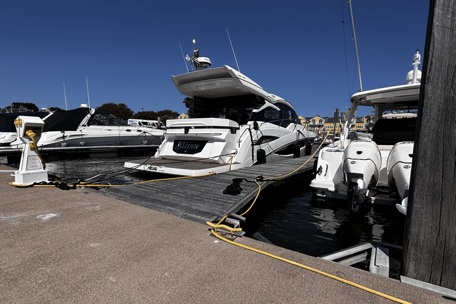 2021 Galeon 425 HTS Image Thumbnail #3