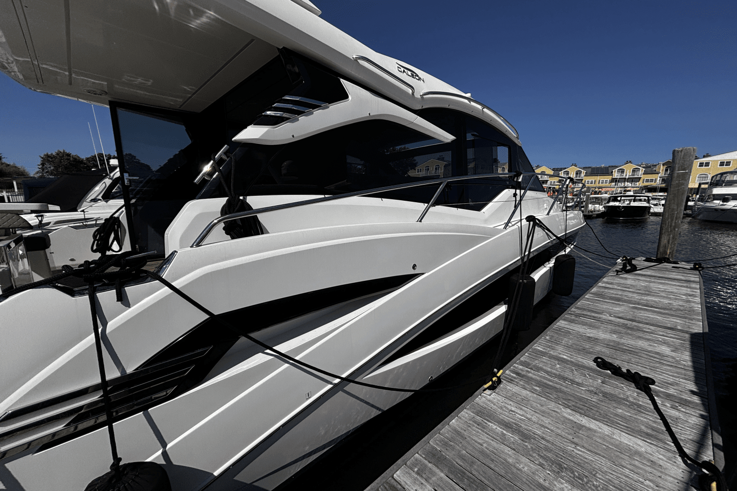 2021 Galeon 425 HTS Image Thumbnail #5