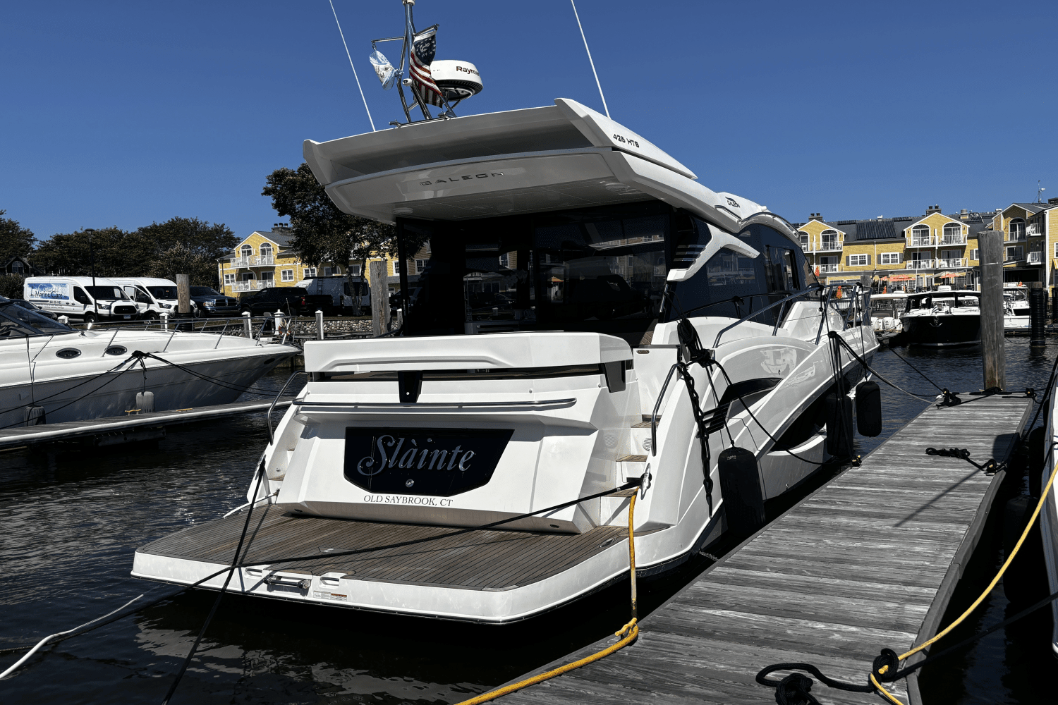 2021 Galeon 425 HTS Image Thumbnail #4