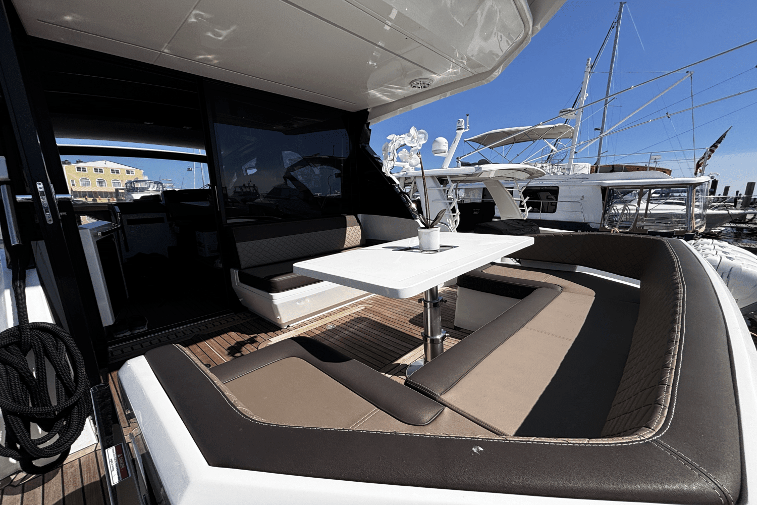 2021 Galeon 425 HTS Image Thumbnail #8