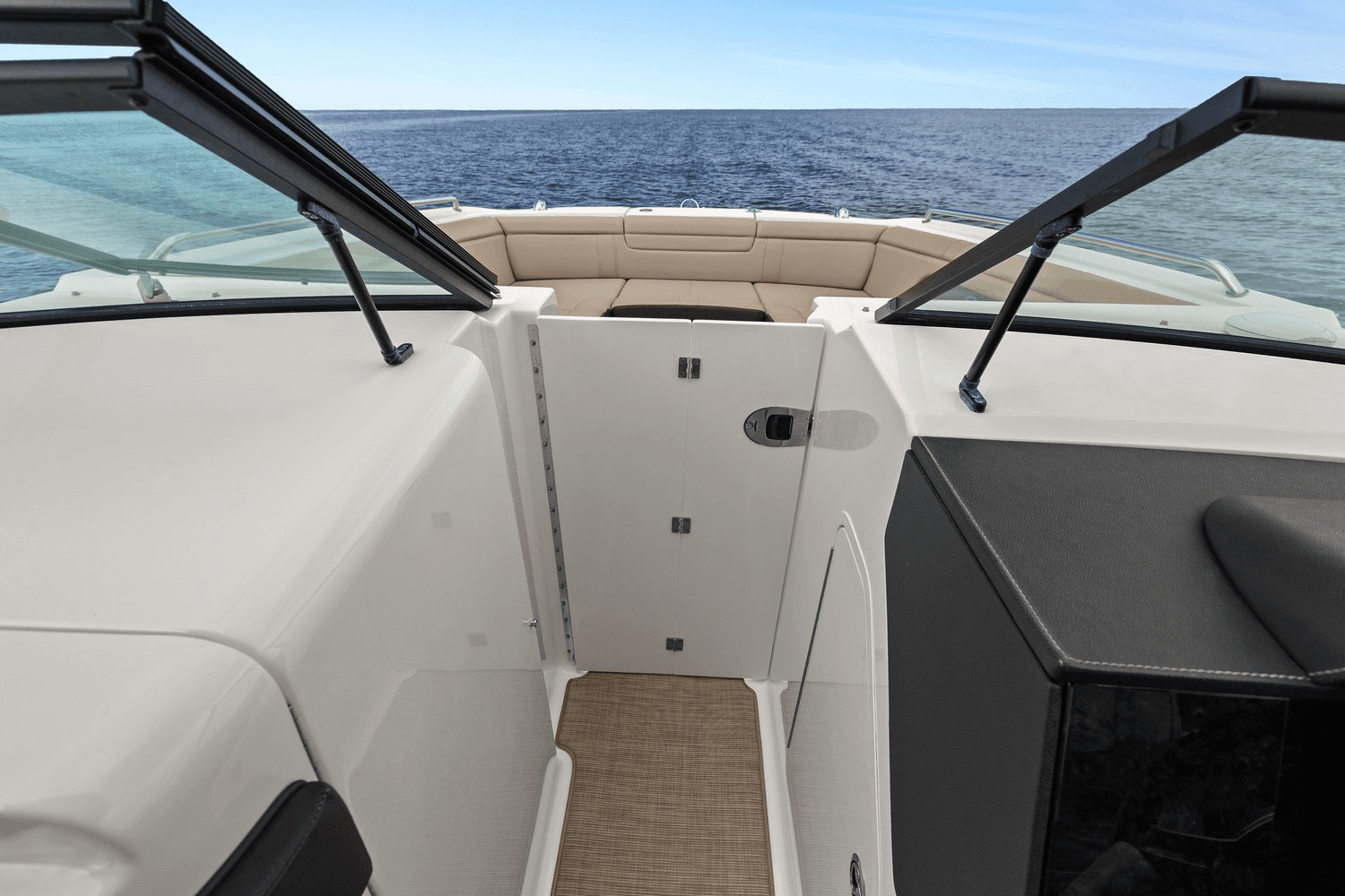 2019 Sea Ray 290 SDX OUTBOARD Image Thumbnail #22