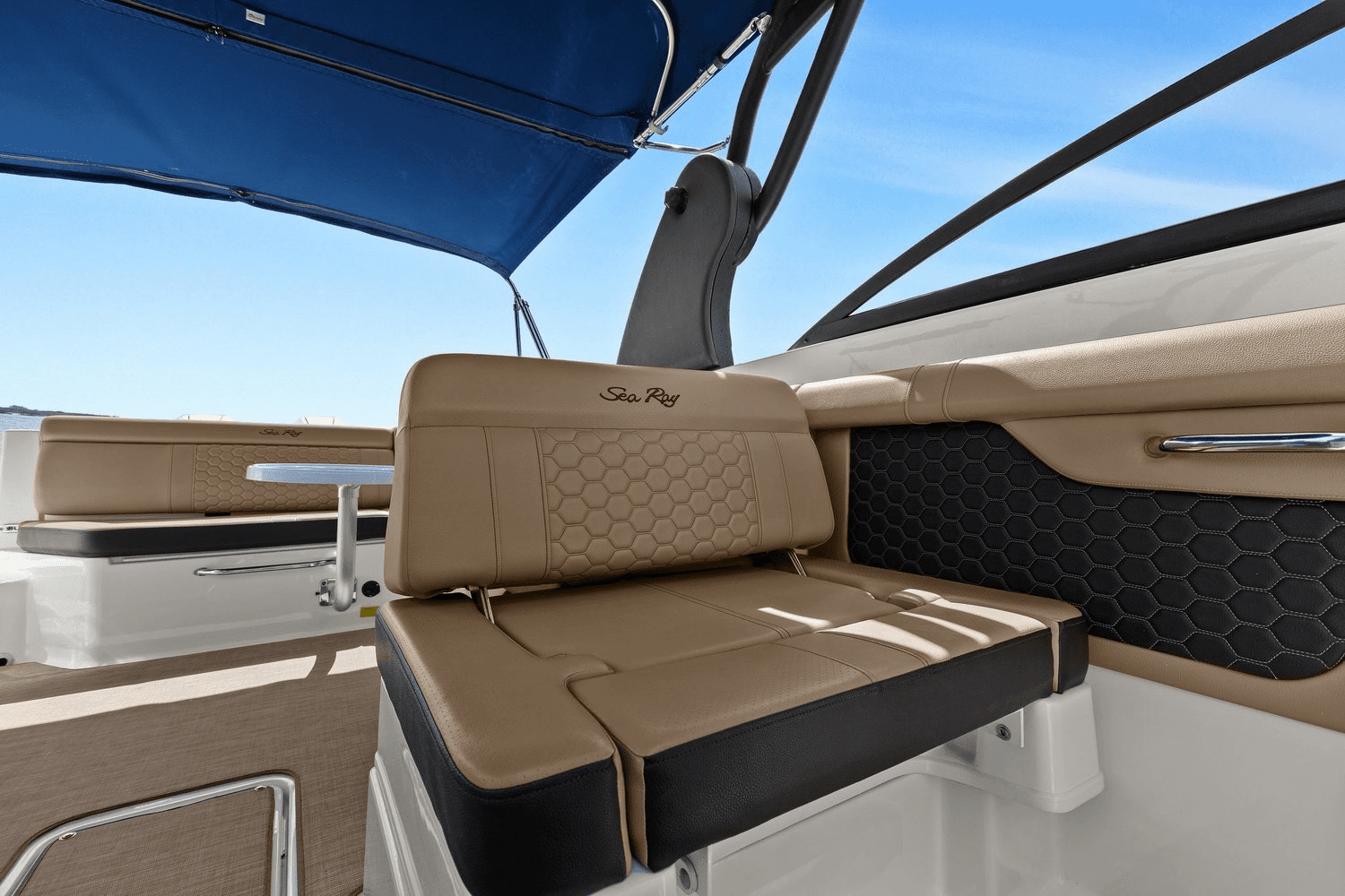 2019 Sea Ray 290 SDX OUTBOARD Image Thumbnail #32