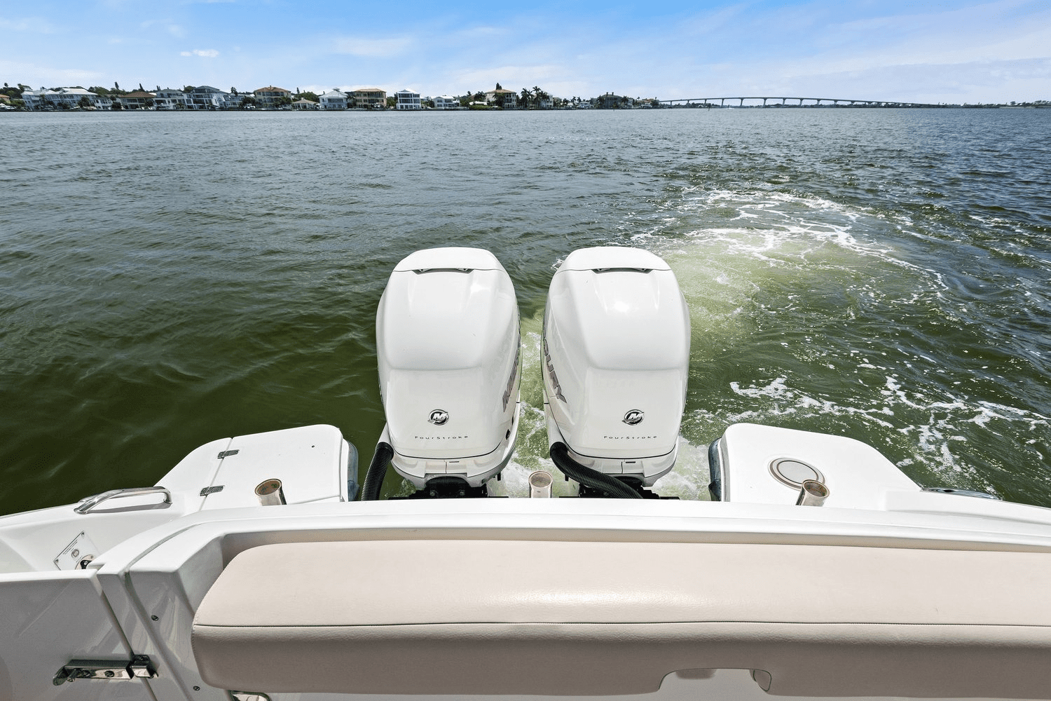 2019 Boston Whaler 320 VANTAGE Image Thumbnail #28