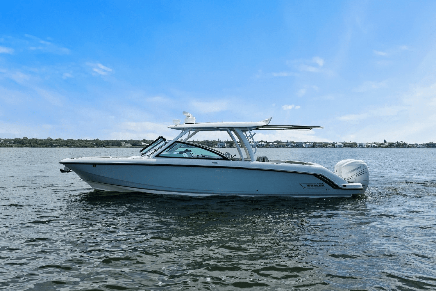 2019 Boston Whaler 320 VANTAGE Image Thumbnail #1