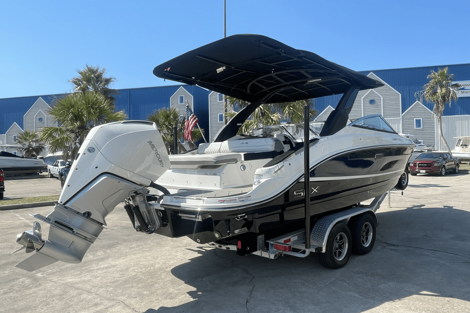 2023 Sea Ray 260 SLX OUTBOARD Image Thumbnail #5