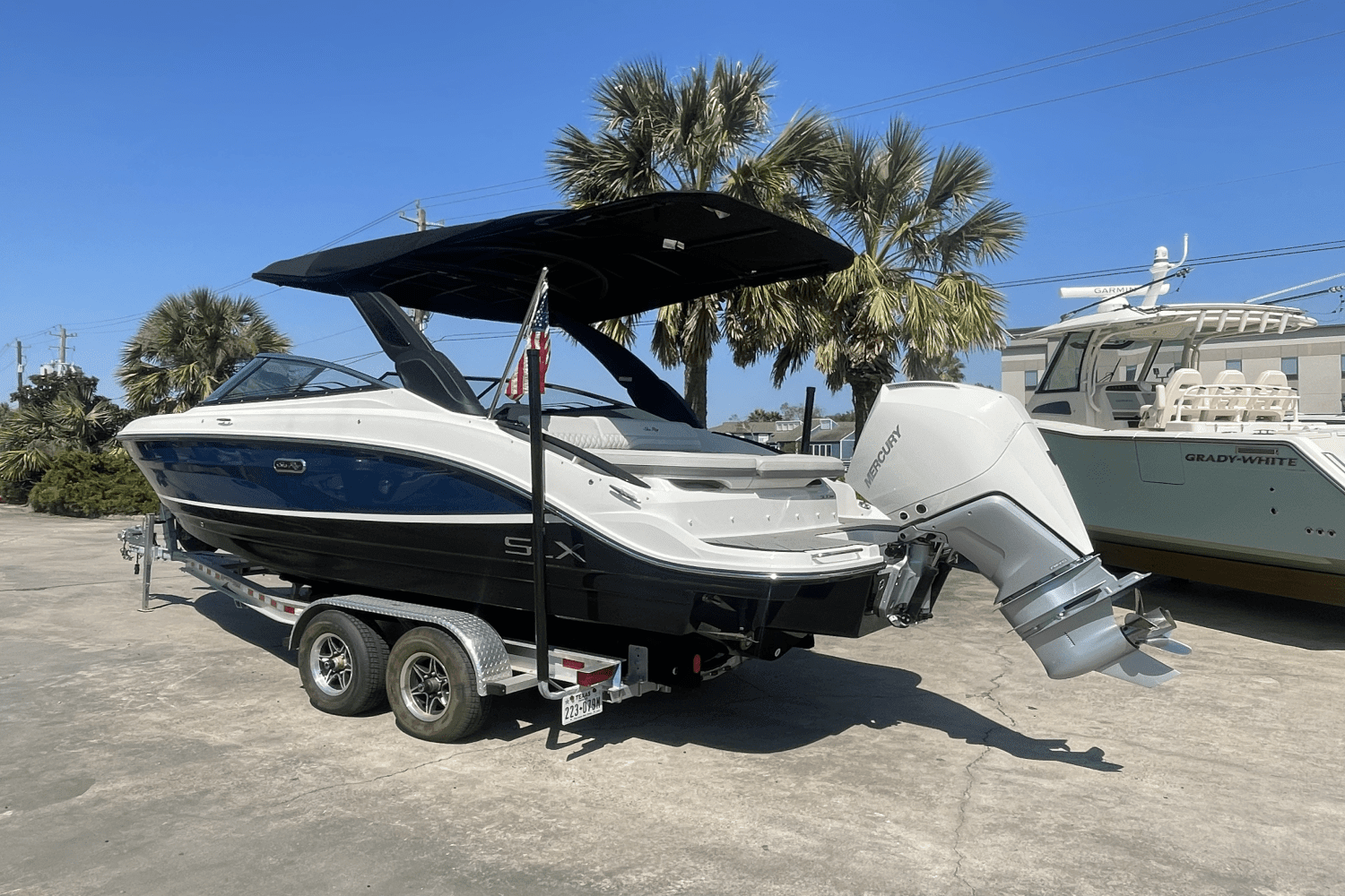 2023 Sea Ray 260 SLX OUTBOARD Image Thumbnail #2