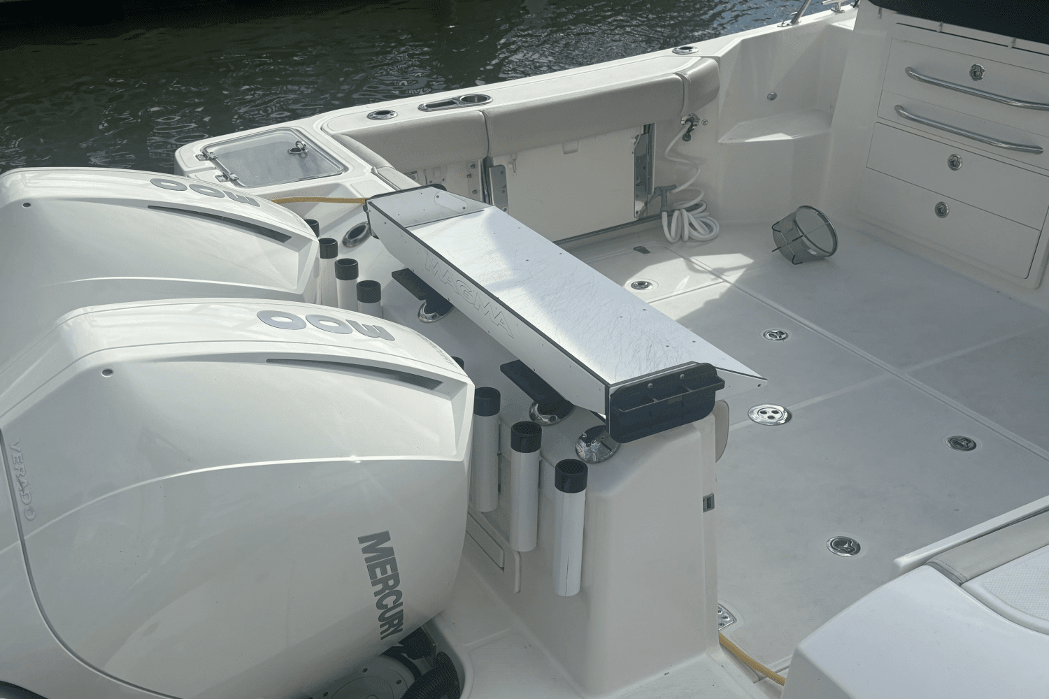 2021 Boston Whaler 325 CONQUEST Image Thumbnail #3