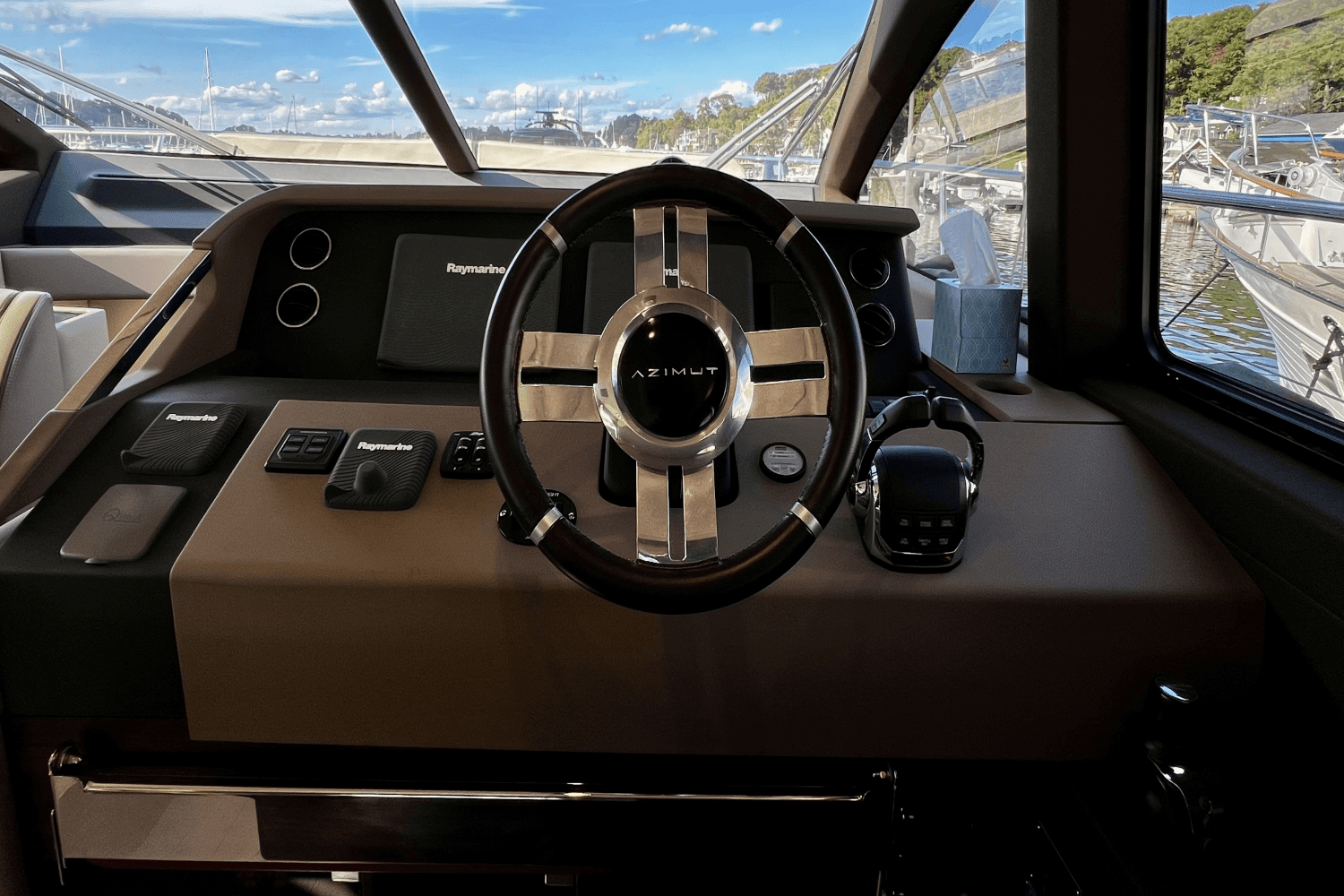 2016 Azimut 50 FLYBRIDGE Image Thumbnail #48