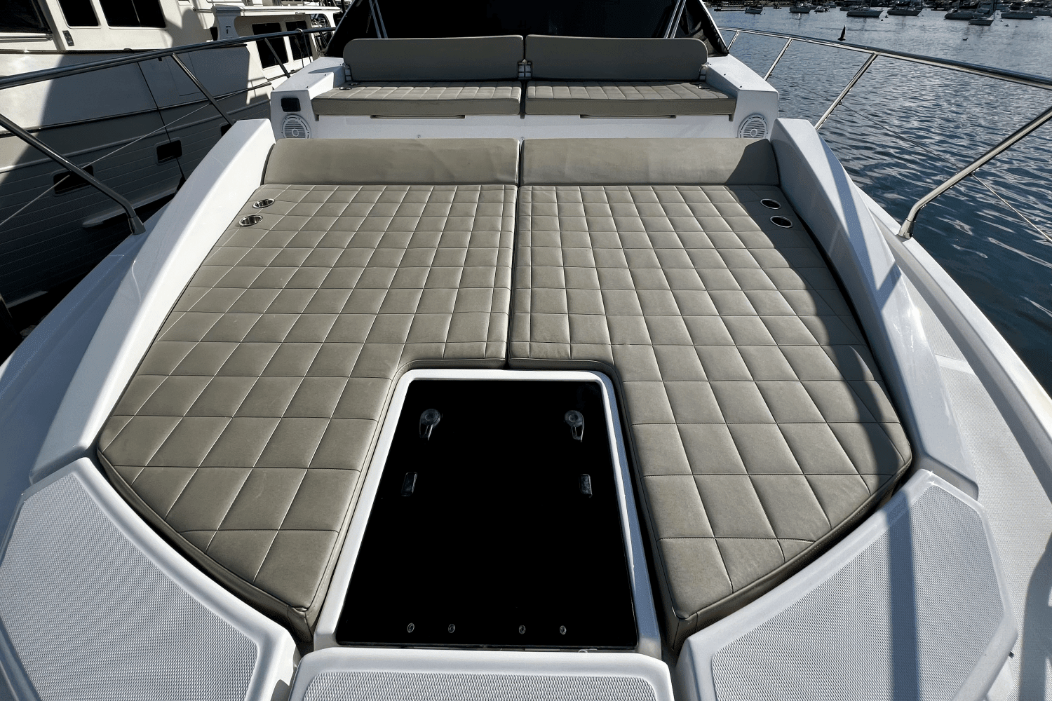 2016 Azimut 50 FLYBRIDGE Image Thumbnail #30