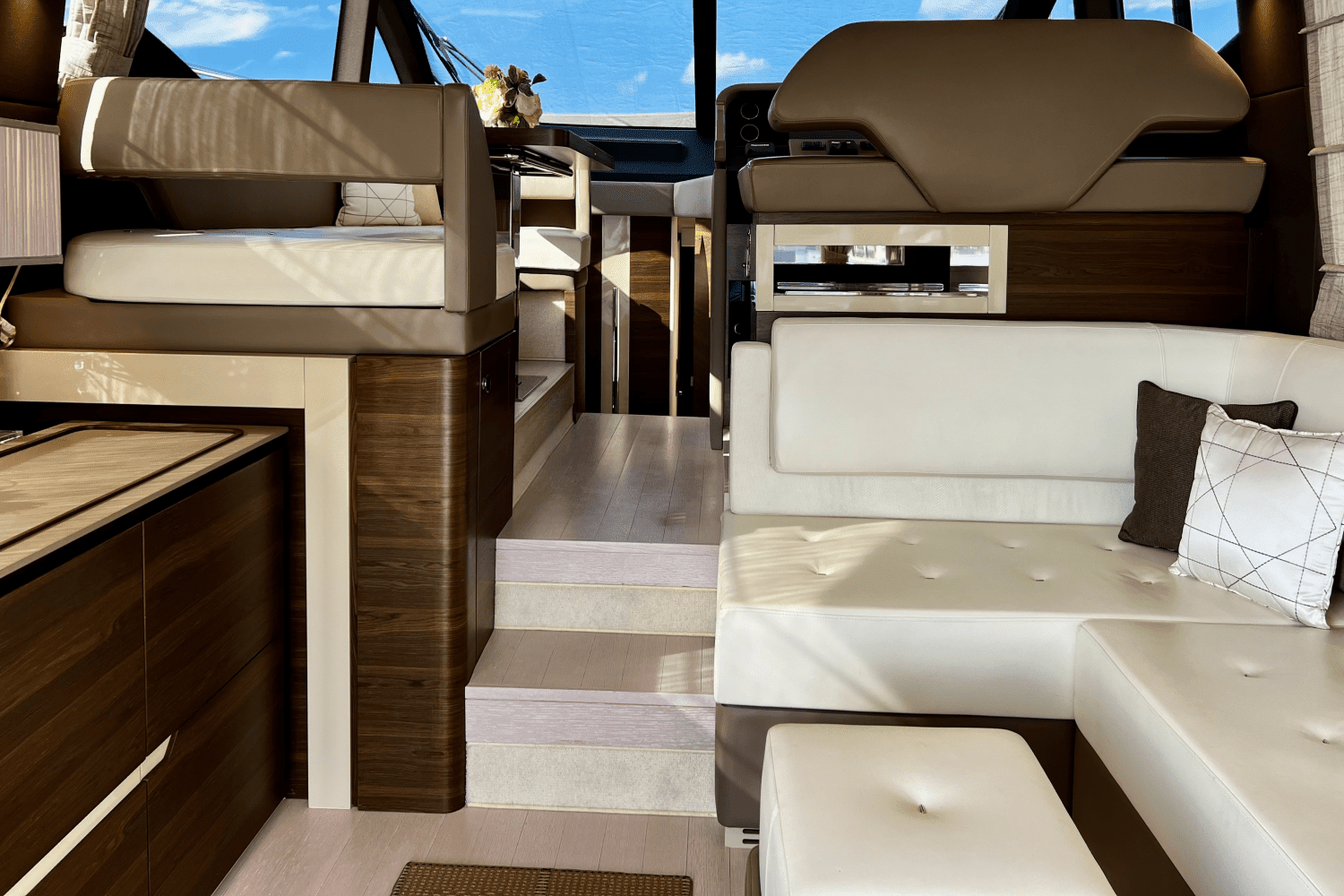 2016 Azimut 50 FLYBRIDGE Image Thumbnail #33