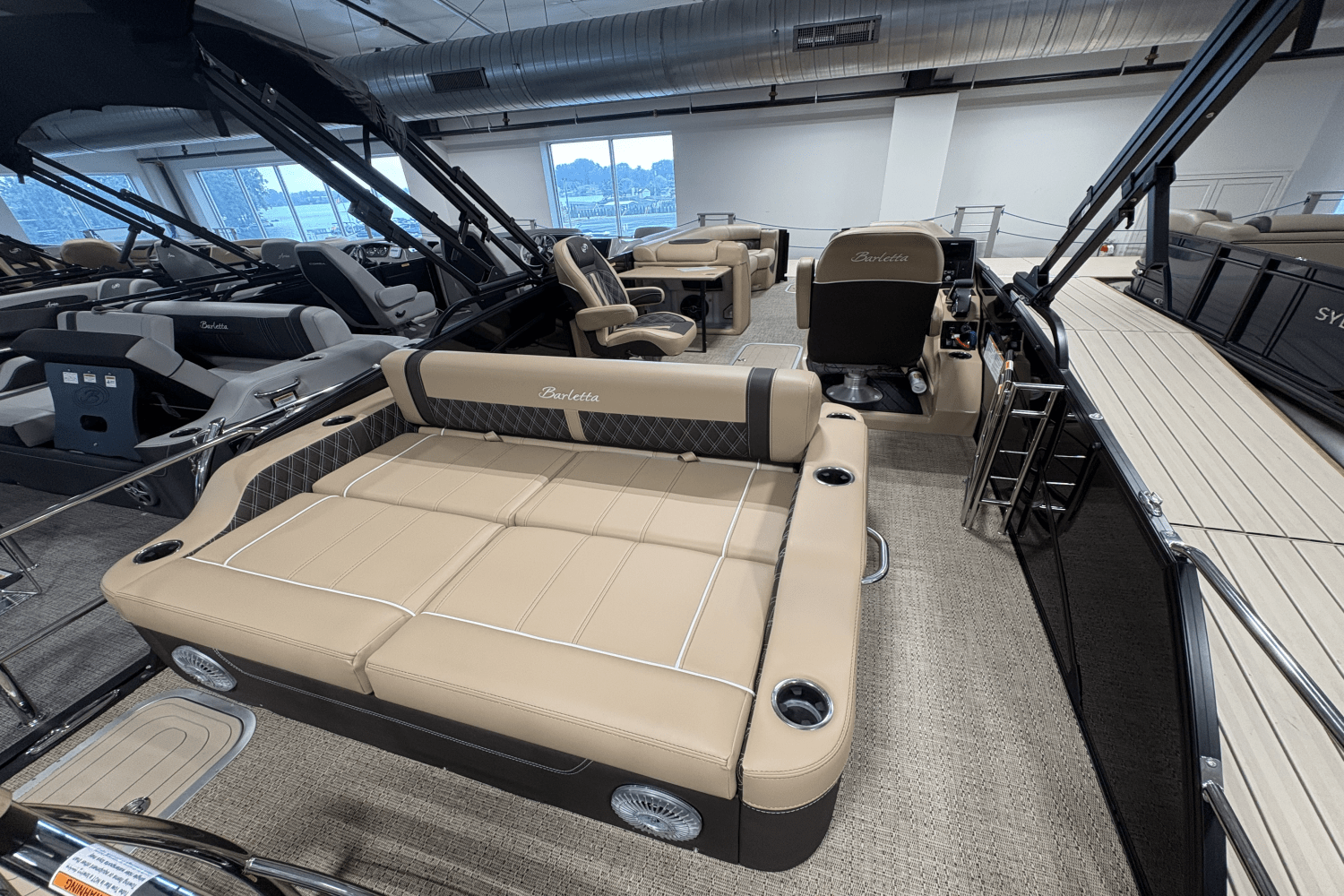 2025 Barletta Lusso Image Thumbnail #9