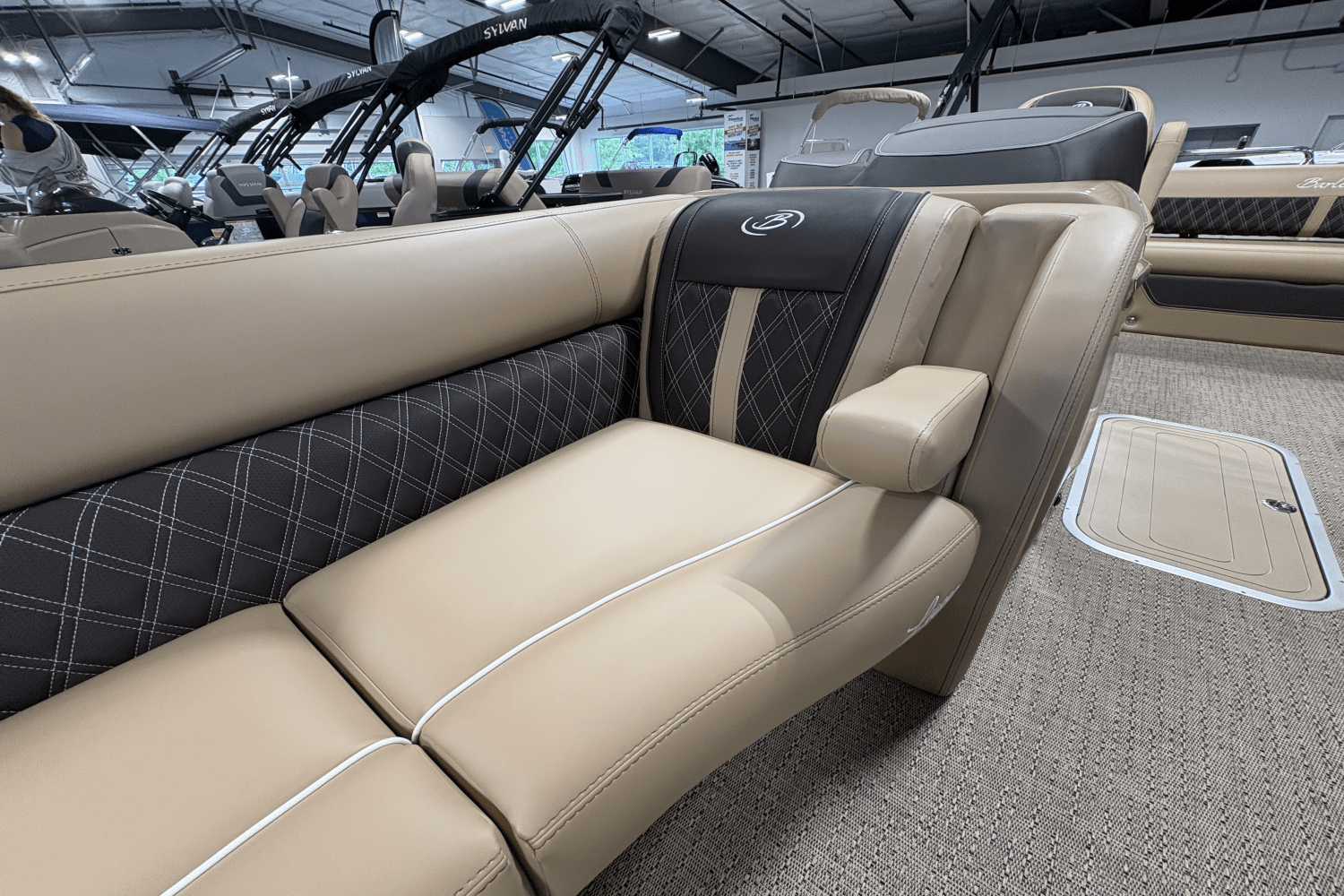 2025 Barletta Lusso Image Thumbnail #2
